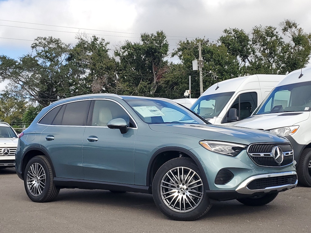 New 2026 Mercedes-Benz GLC 300 SUV