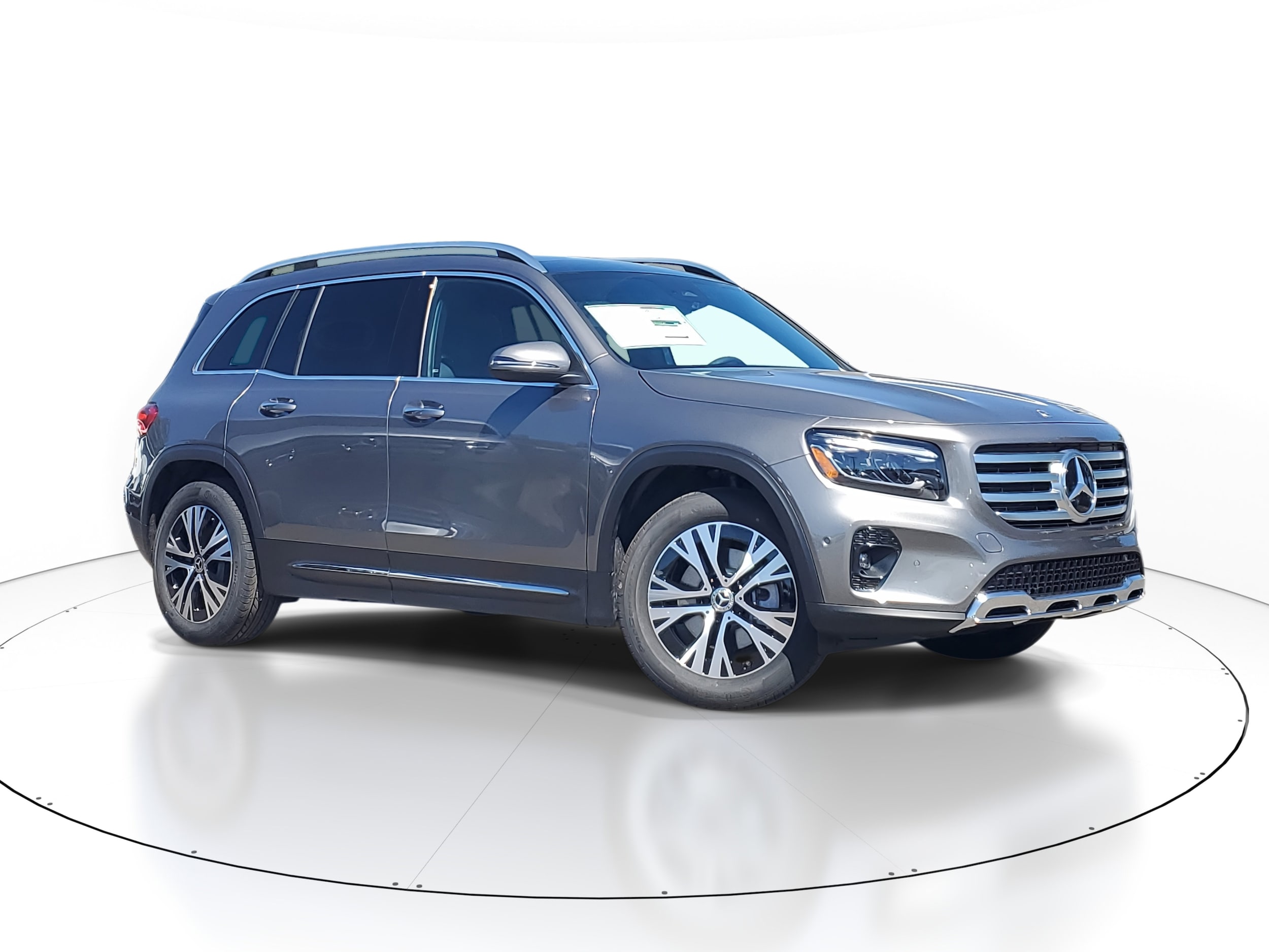 2026 Mercedes-Benz GLB GLB 250's photo