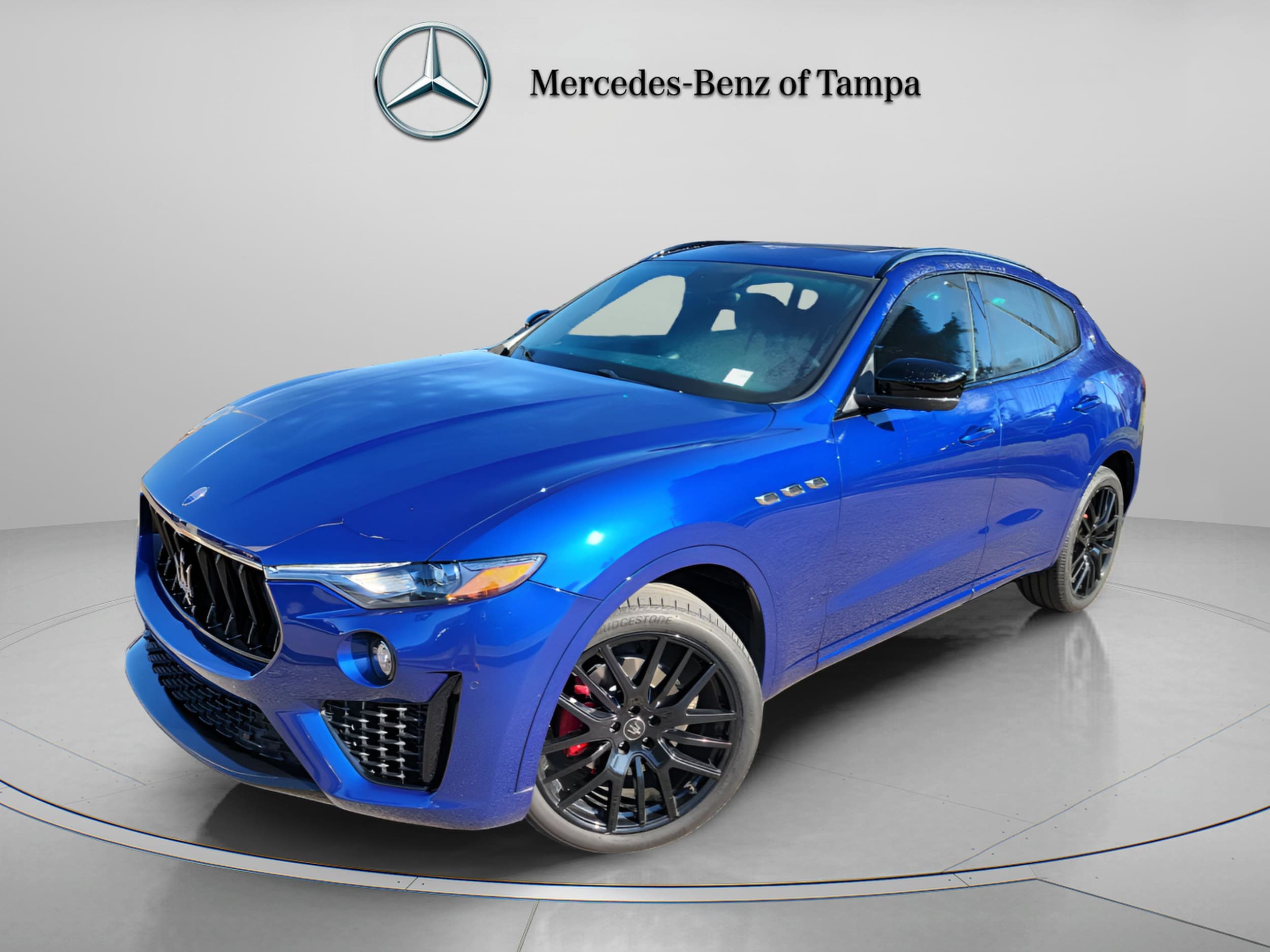 2021 Maserati Levante Base's photo