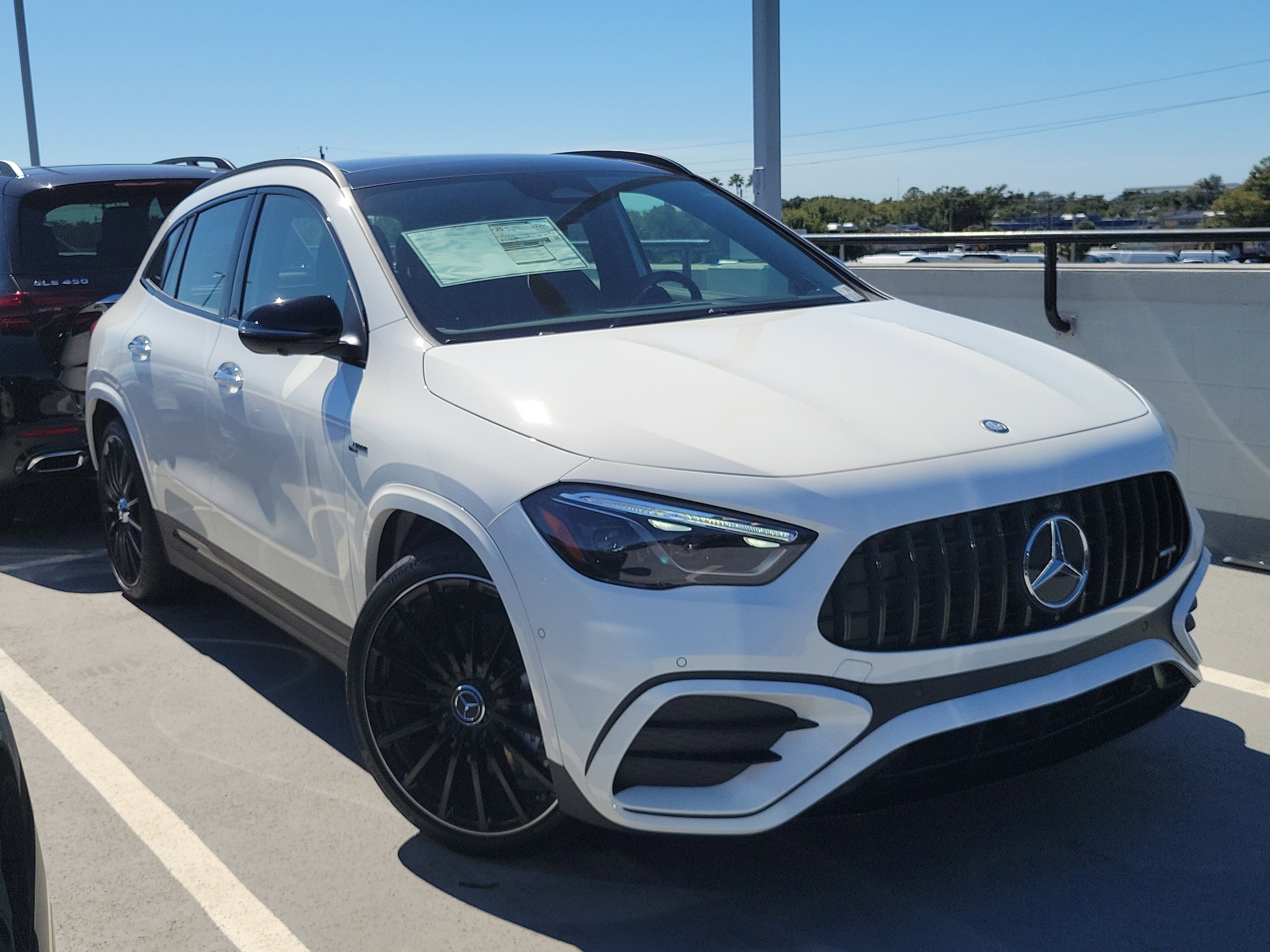 2026 Mercedes-Benz GLA AMG GLA 35's photo