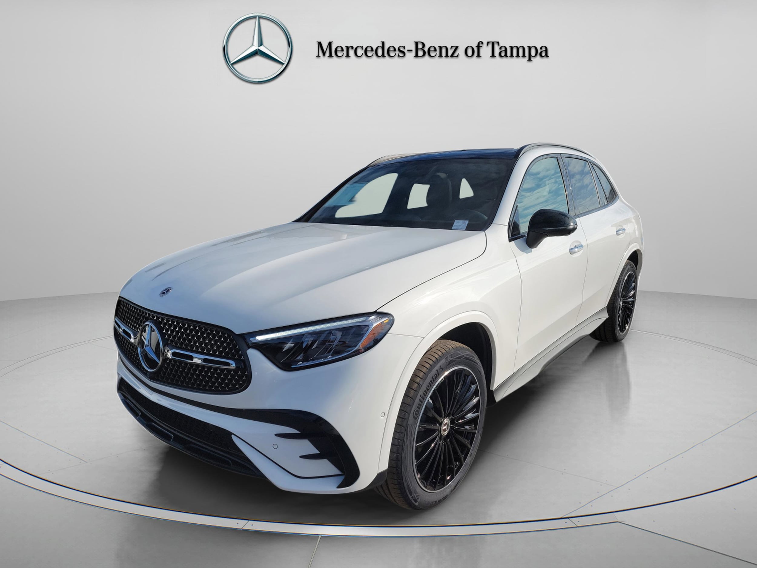 2026 Mercedes-Benz GLC GLC 300's photo