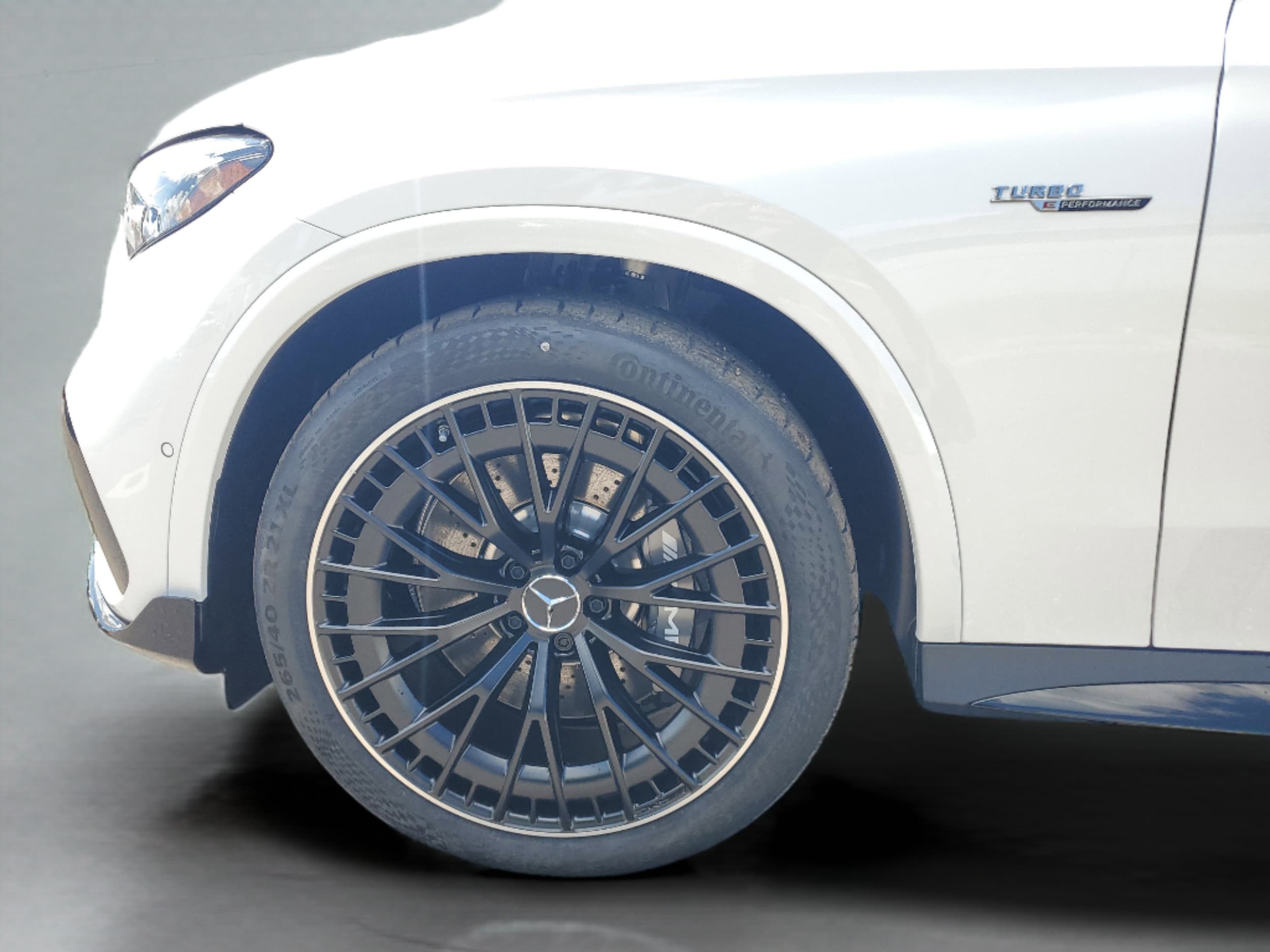 2026 Mercedes-Benz GLC AMG GLC63 S - Photo 40