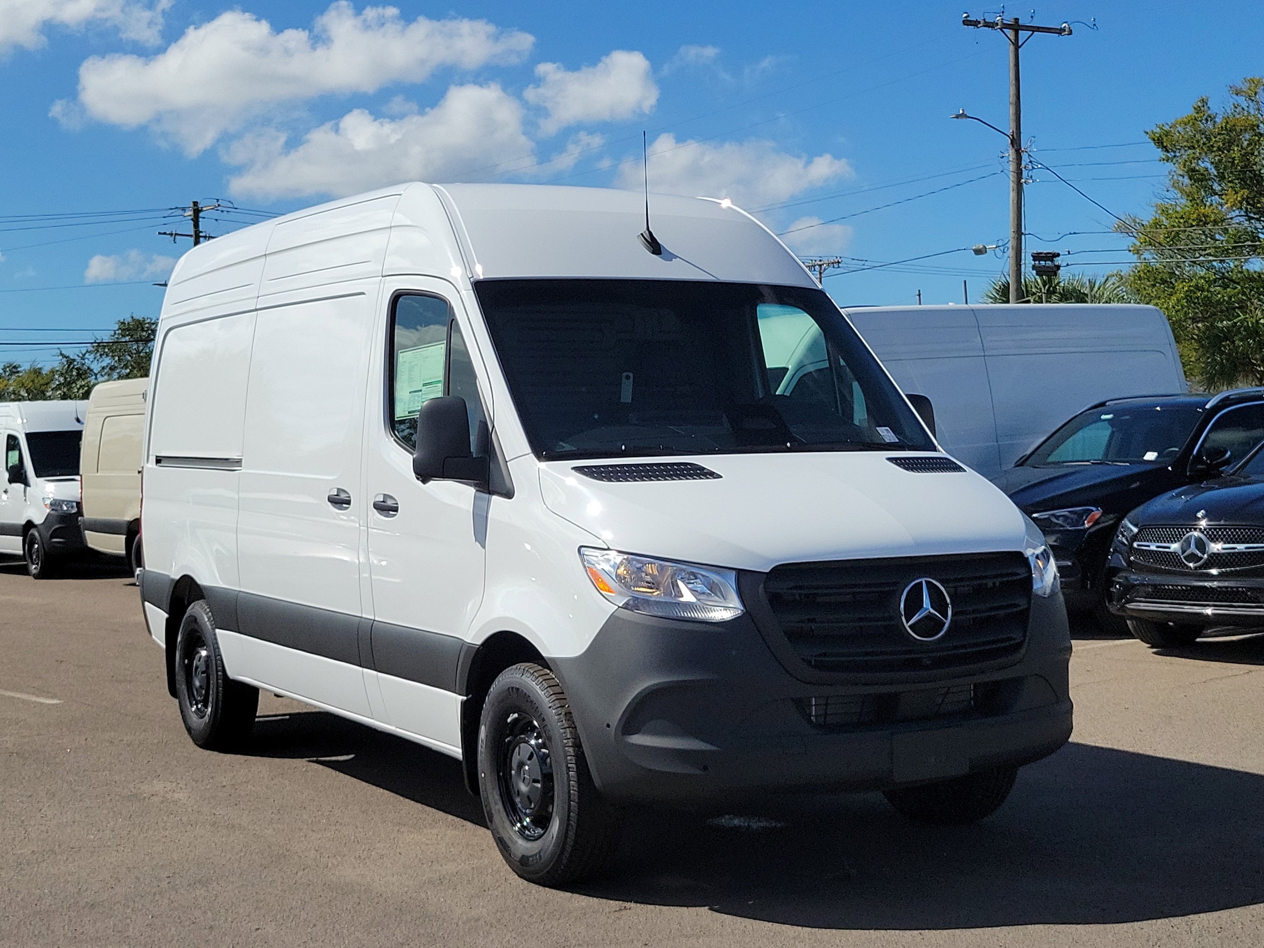2026 Mercedes-Benz Sprinter Cargo Van Base's photo
