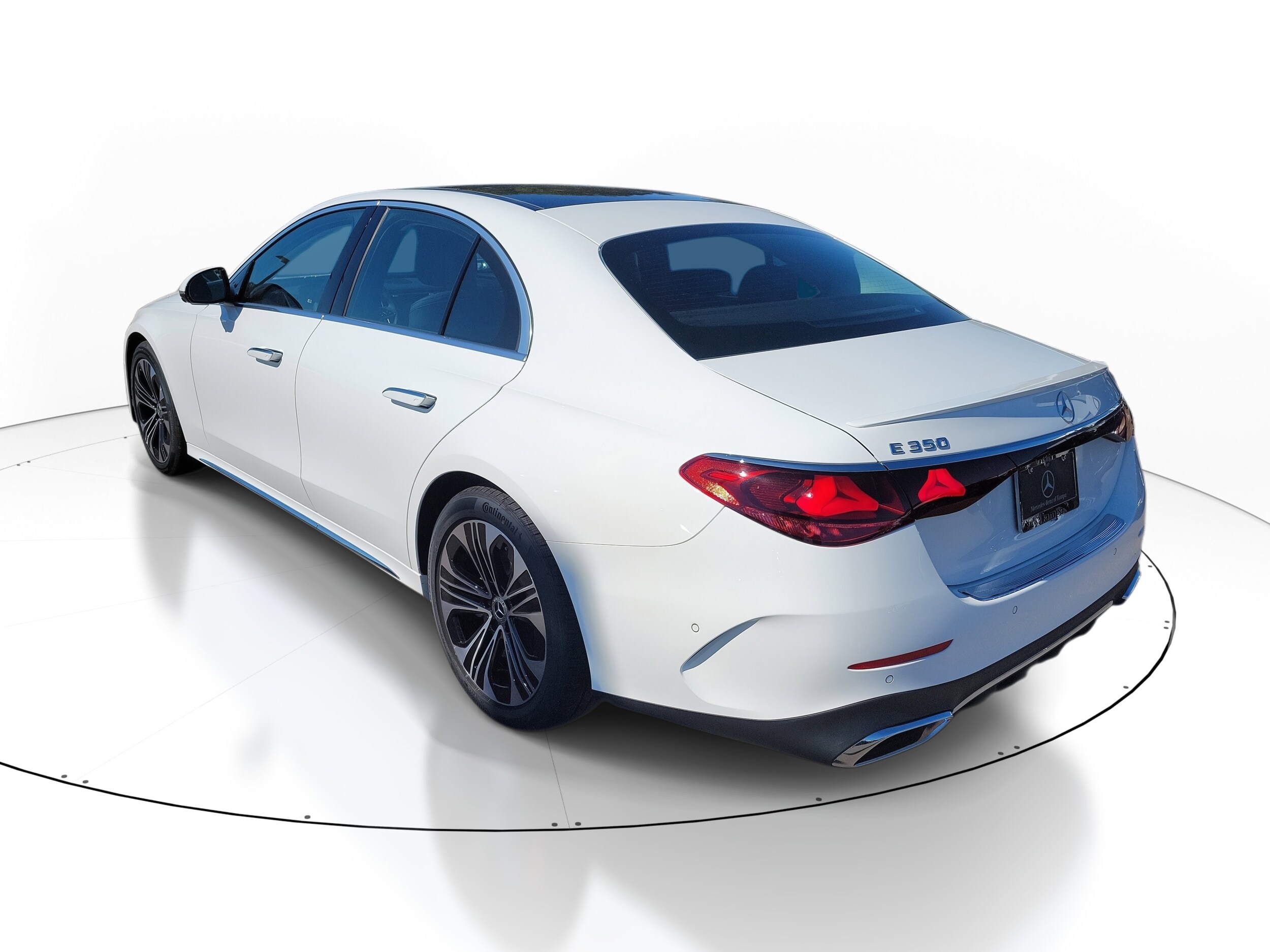 2026 Mercedes Benz E 350 Sedan photo 4