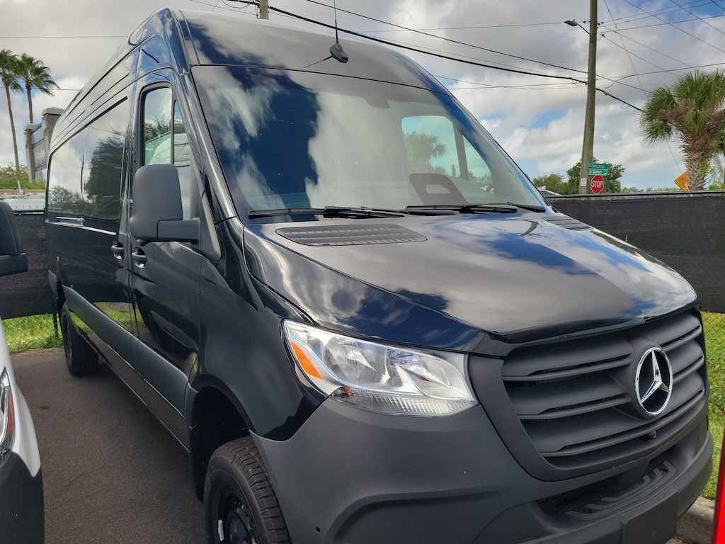 New 2025 Mercedes-Benz Sprinter 2500 High Roof 4-Cyl Diesel HO Van Cargo Van
