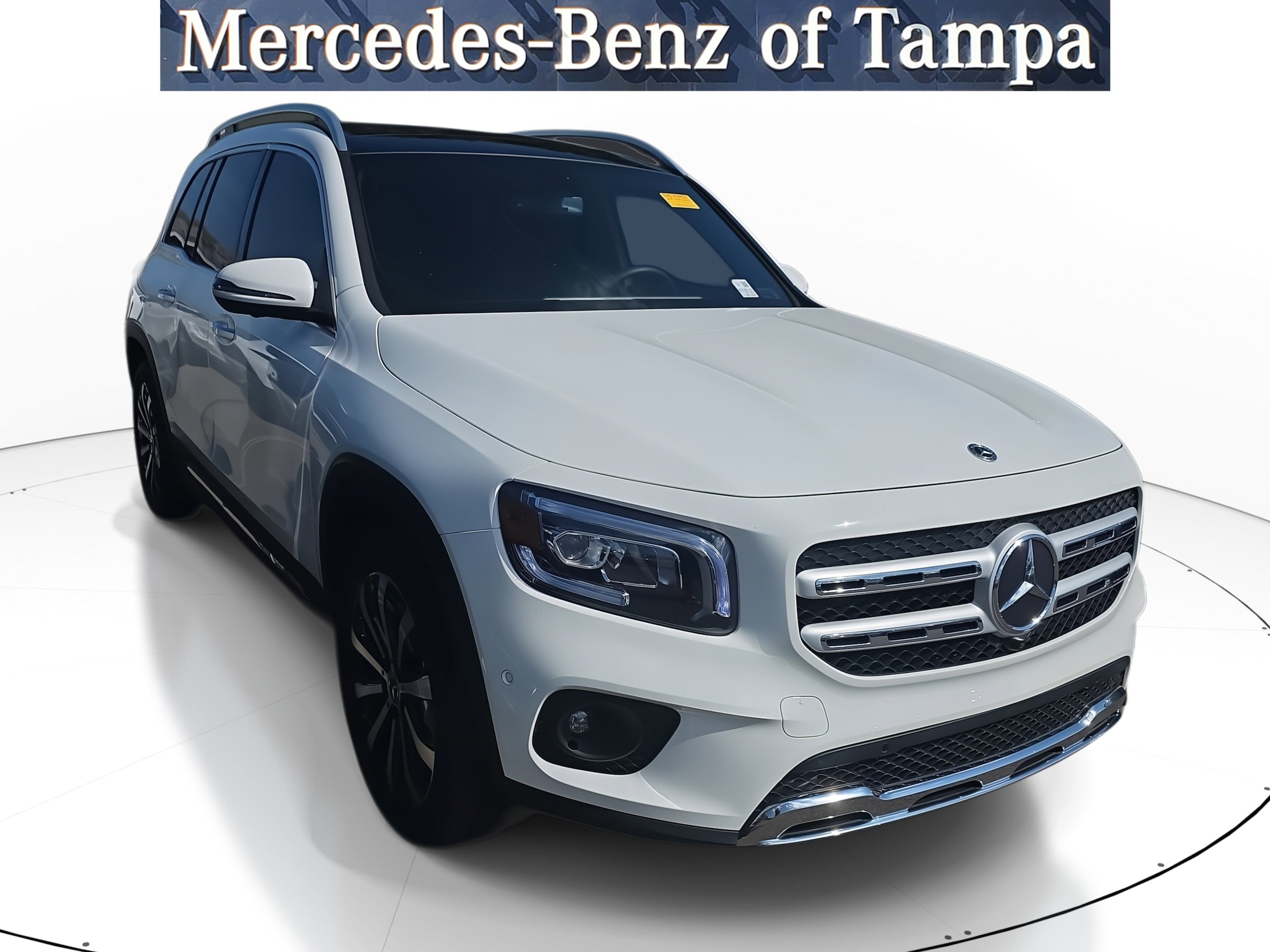 2023 Mercedes-Benz GLB Base's photo