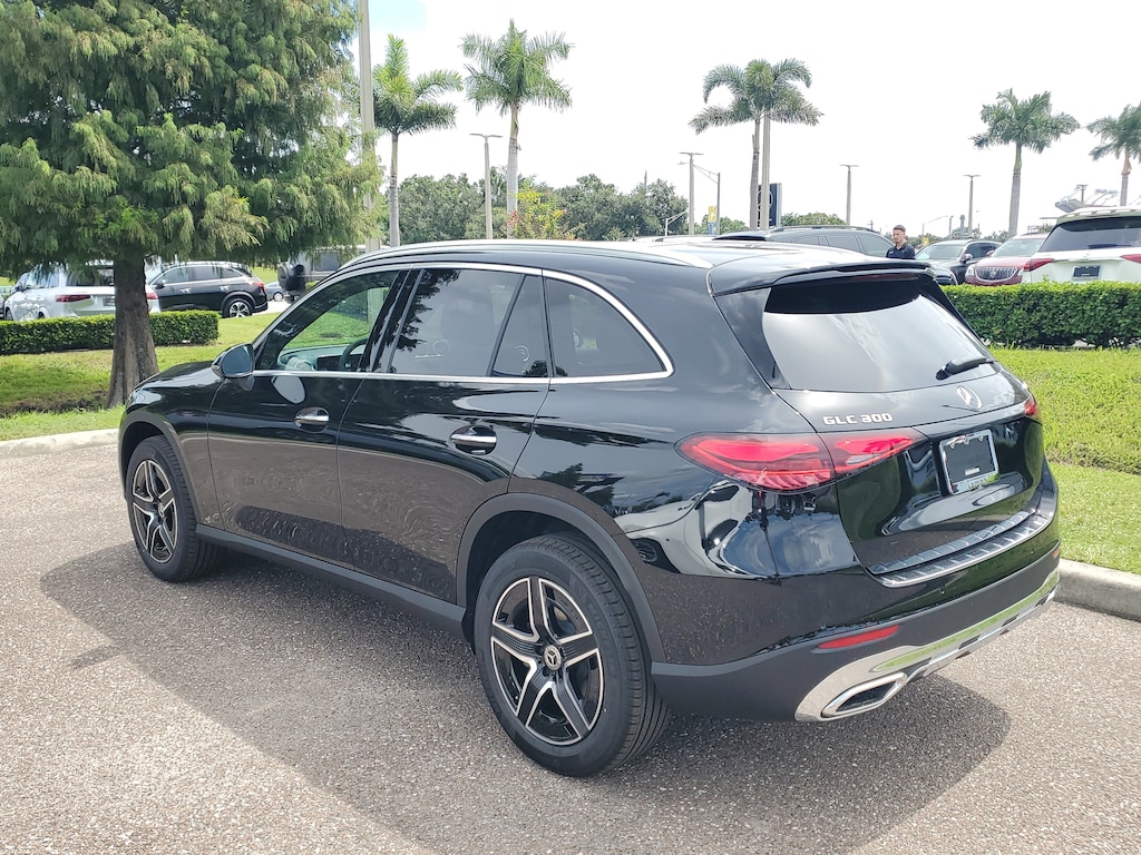 New 2026 Mercedes-Benz GLC 300 4MATIC SUV