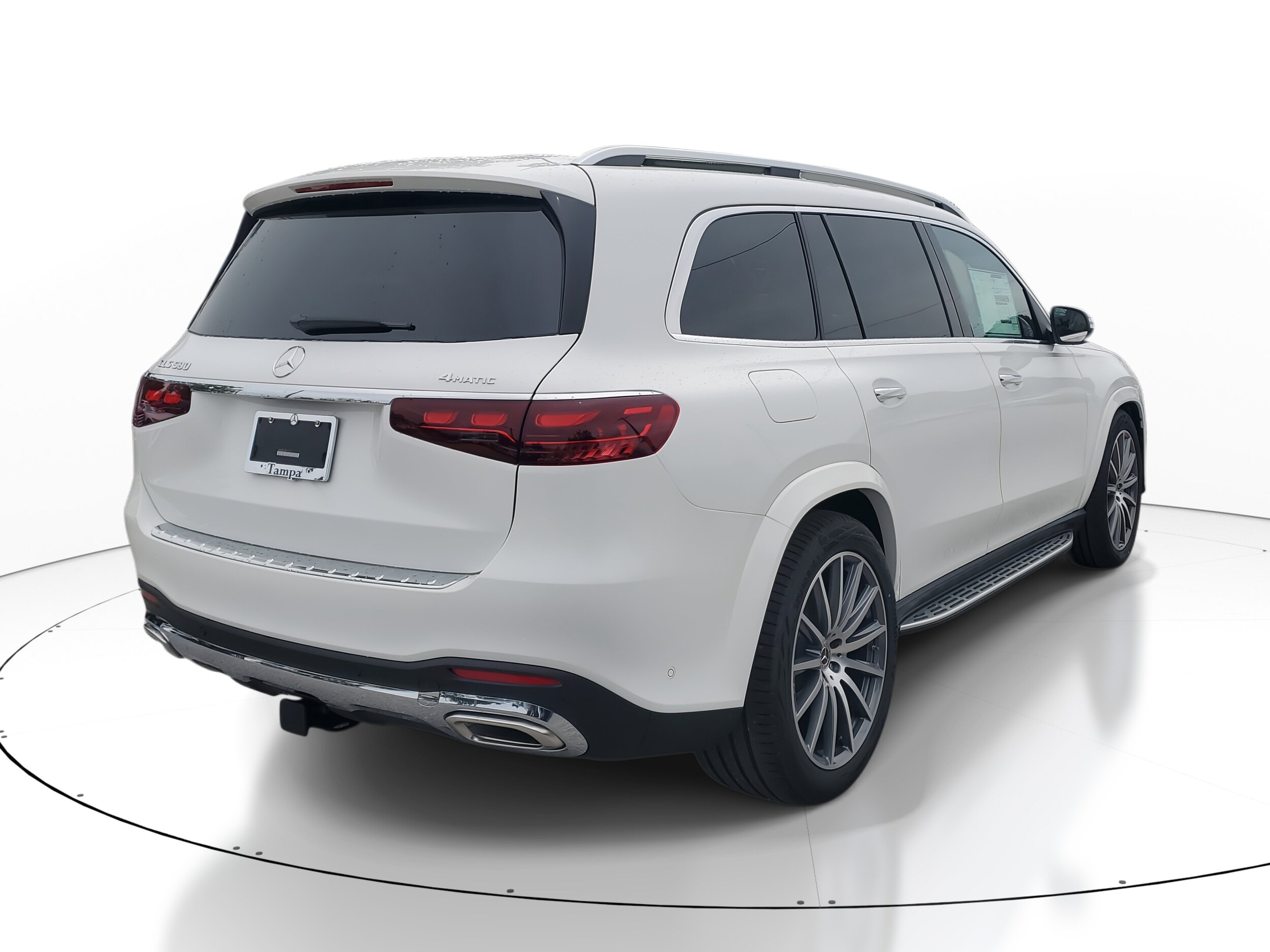 2026 Mercedes Benz GLS 580 4MATIC photo 3