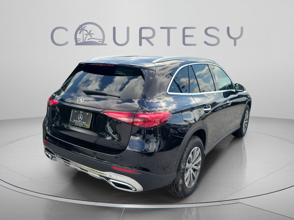 New 2026 Mercedes-Benz GLC 300 SUV