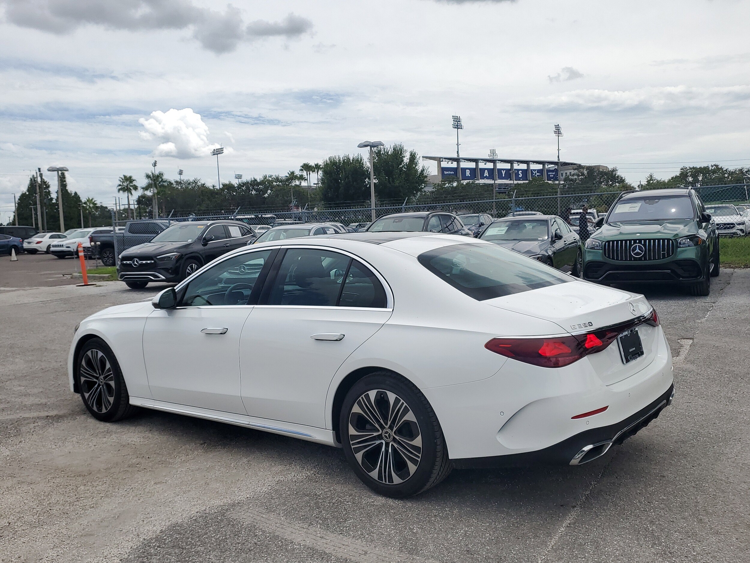 2025 Mercedes Benz E 350 photo 4