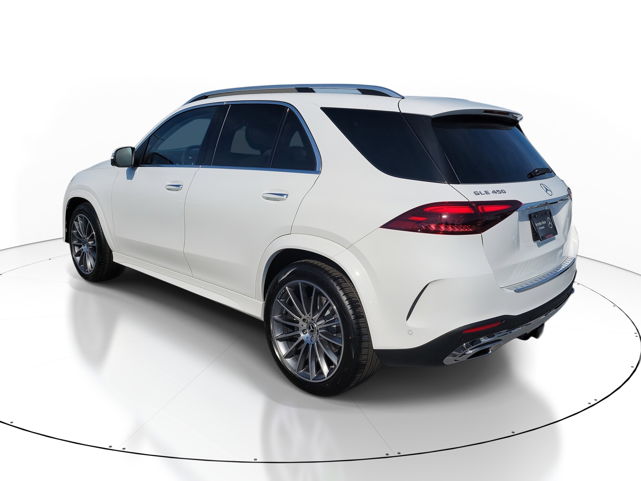 2026 Mercedes Benz GLE 450 4MATIC photo 4