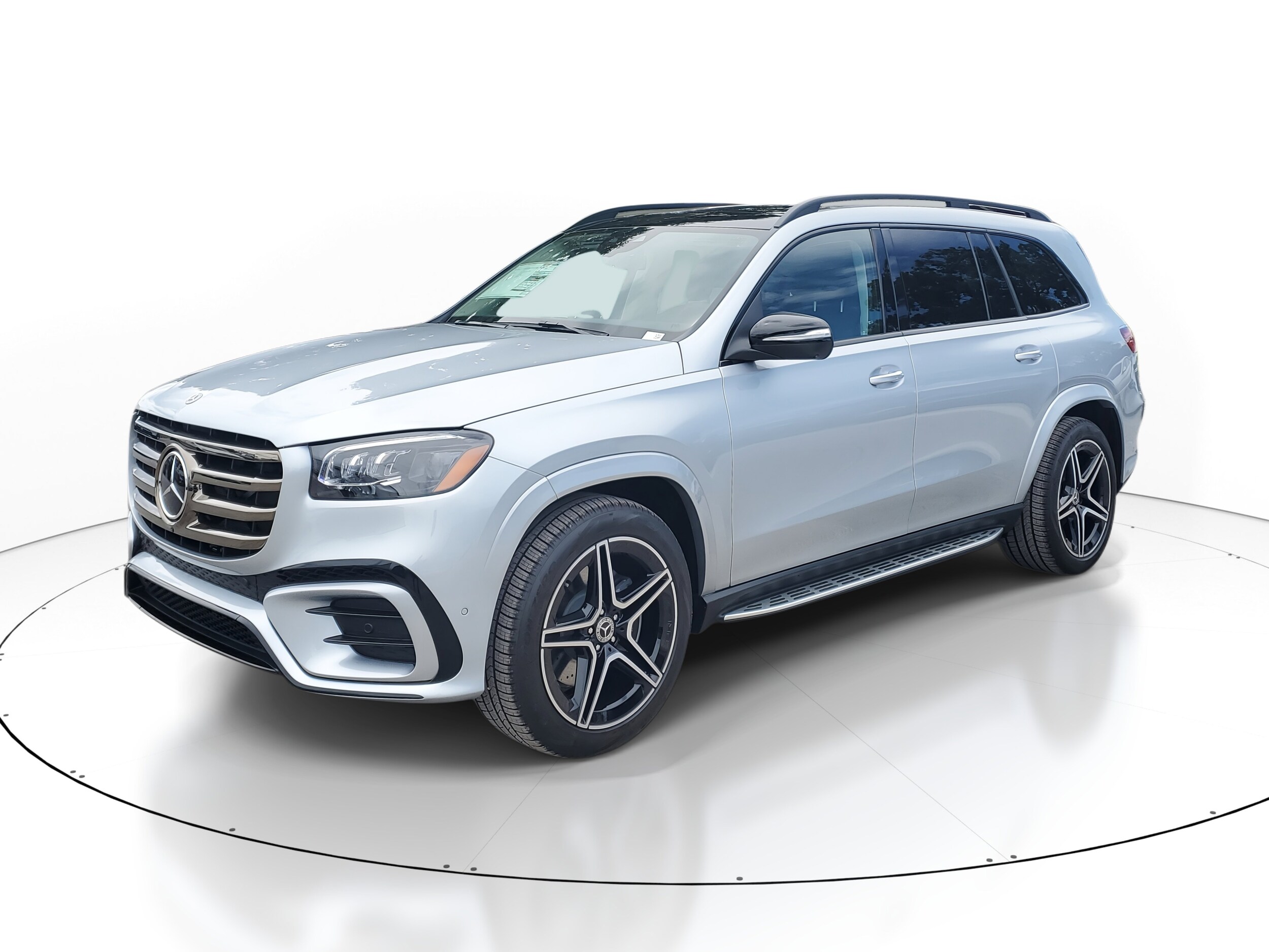2026 Mercedes Benz GLS 450 4MATIC photo 2