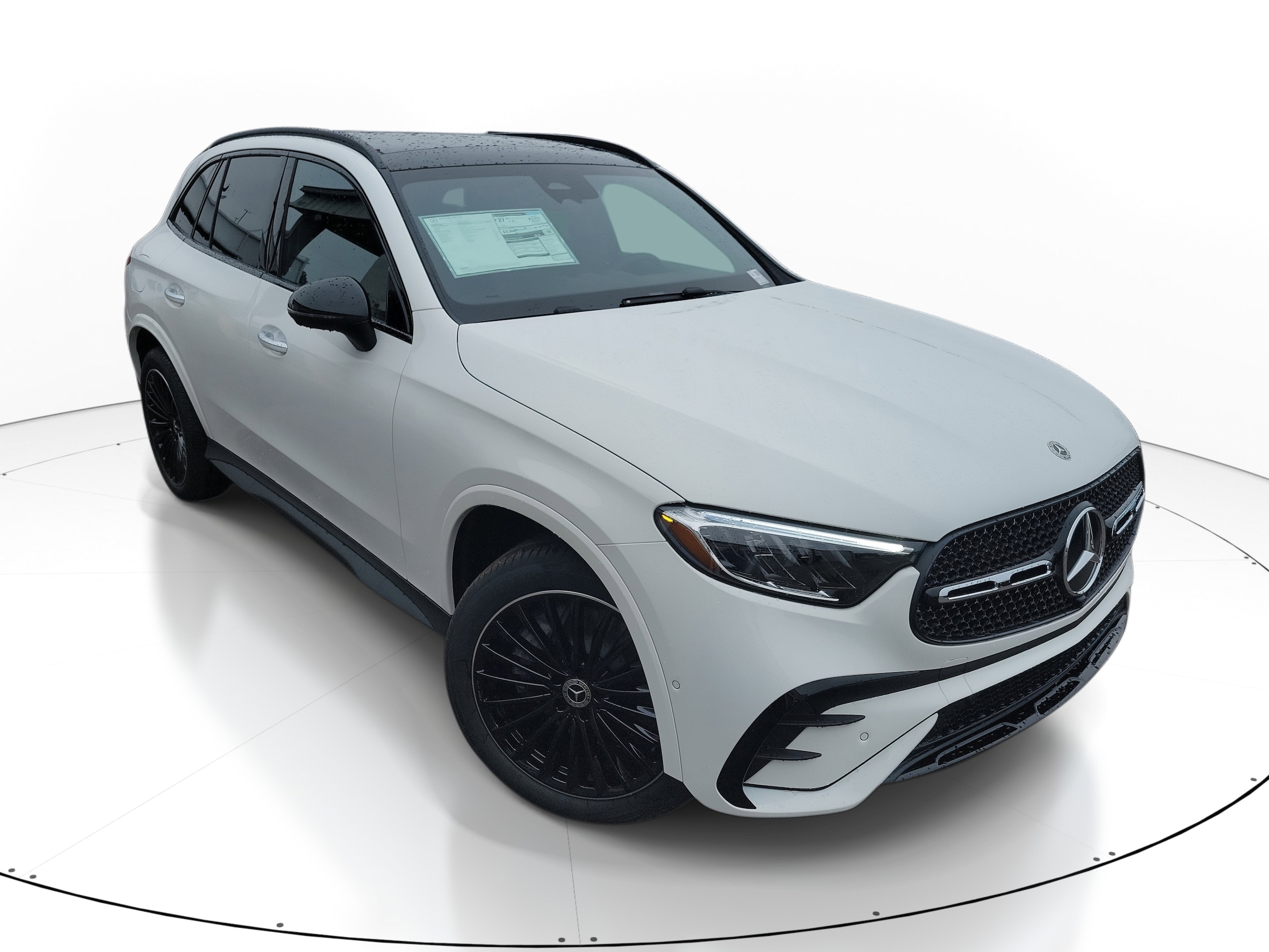 2026 Mercedes-Benz GLC Base's photo