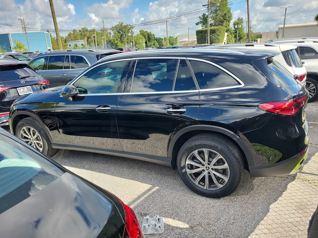 New 2026 Mercedes-Benz GLC 300 SUV