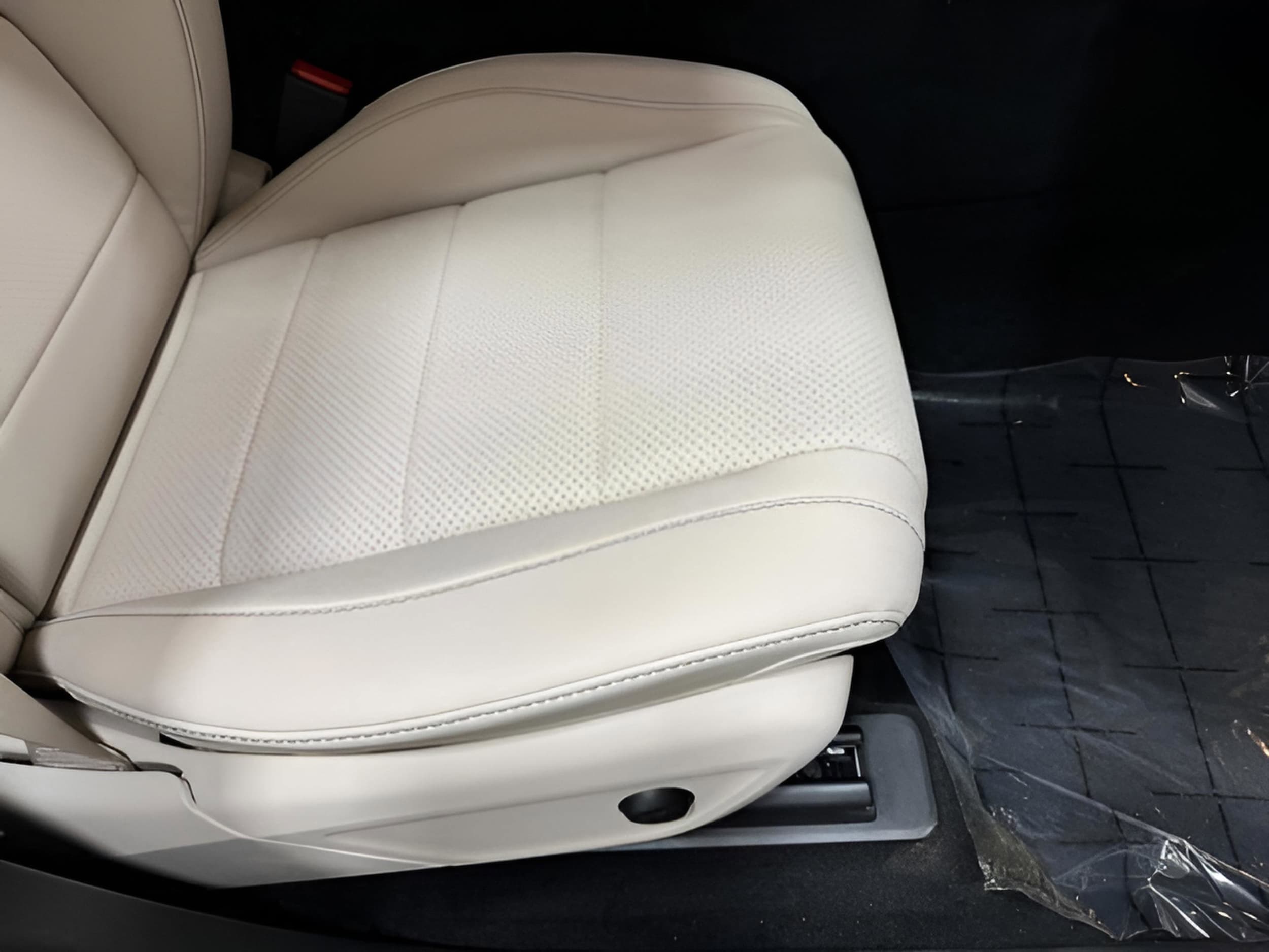 2025 Mercedes-Benz GLE GLE450 - Photo 21