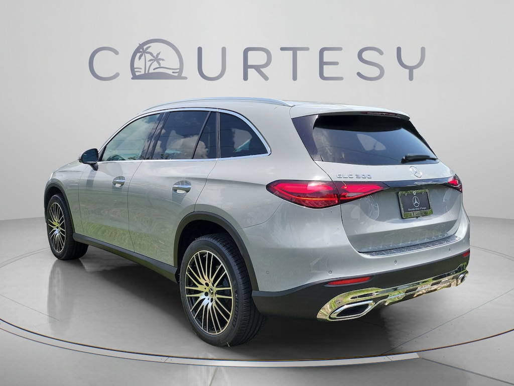 New 2026 Mercedes-Benz GLC 300 SUV