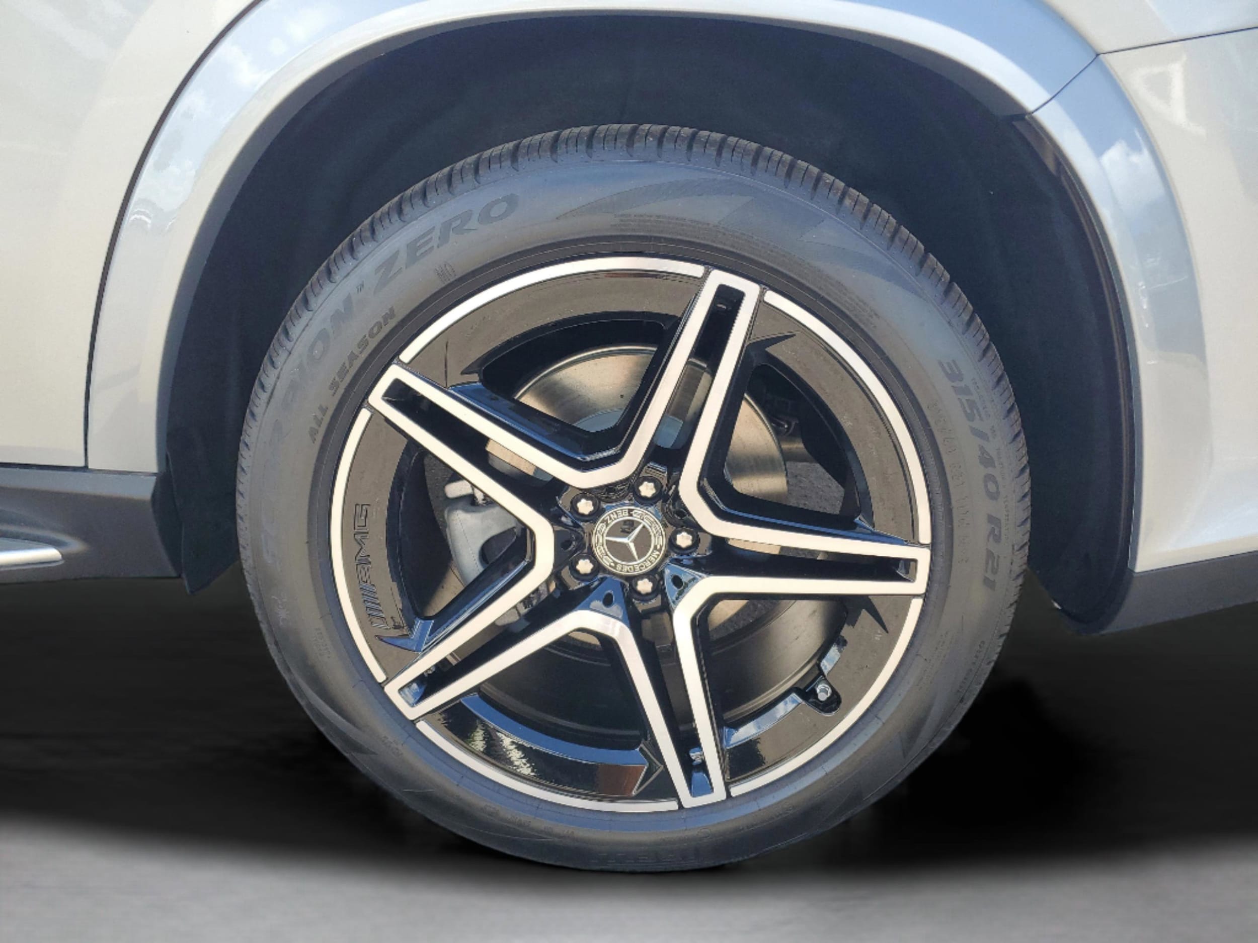 2026 Mercedes-Benz GLS Base - Photo 8