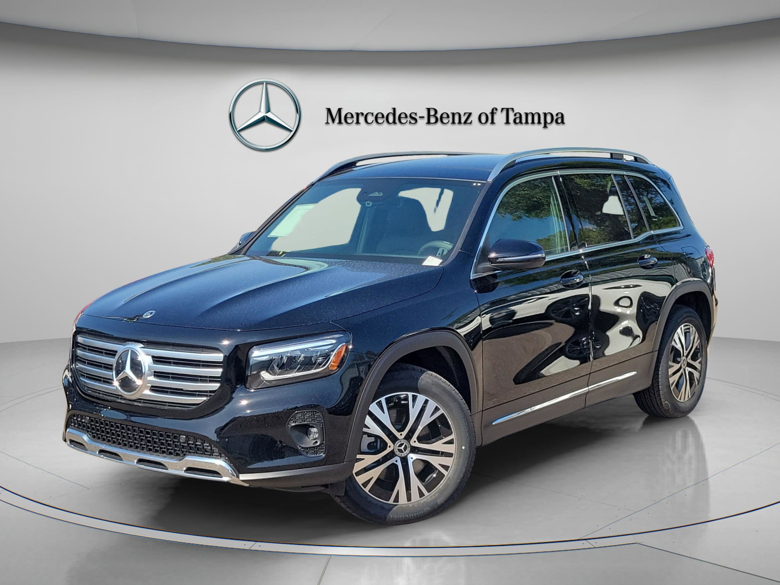 2026 Mercedes-Benz GLB GLB 250's photo