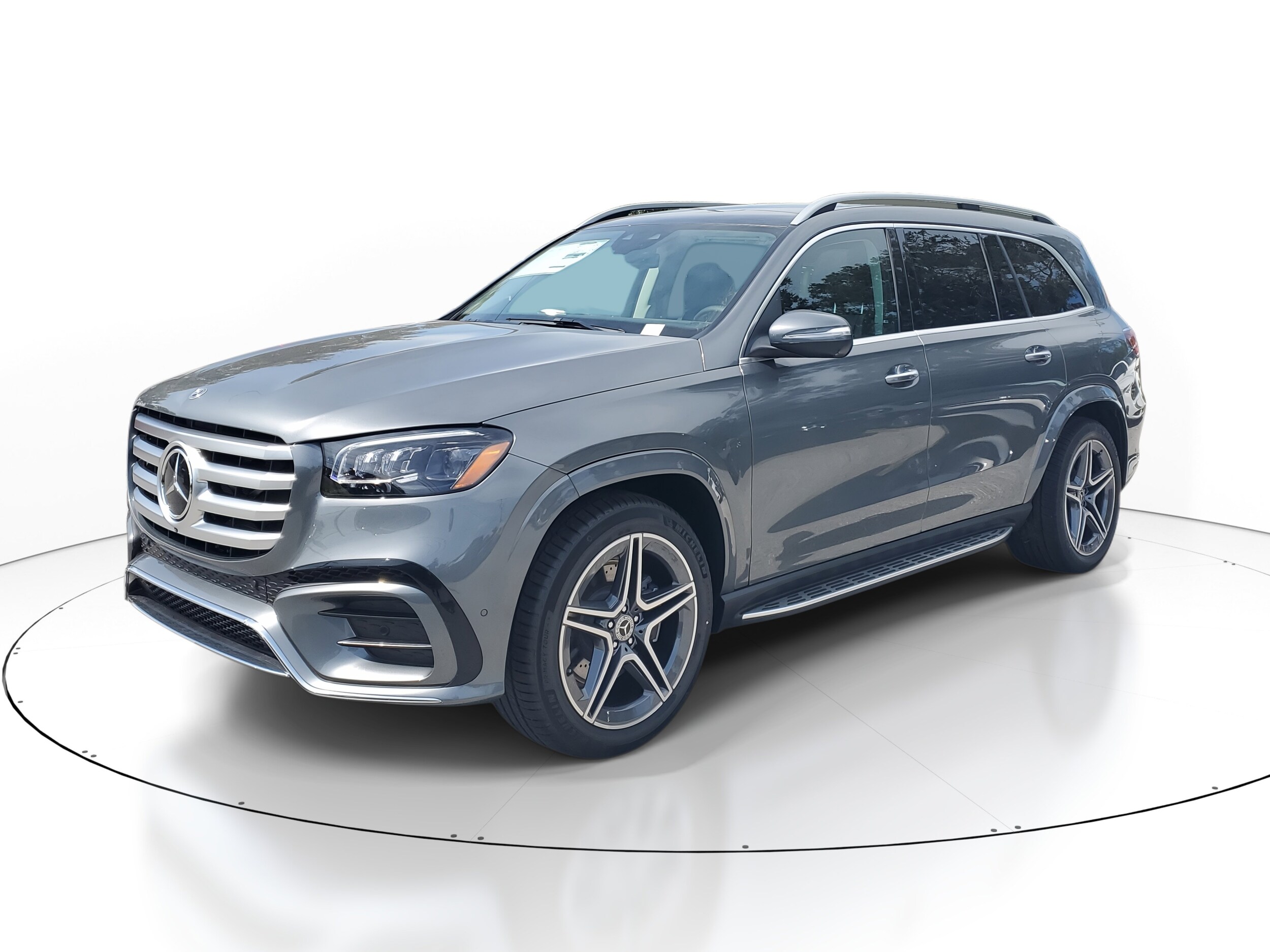 2026 Mercedes Benz GLS 450 4MATIC photo 3