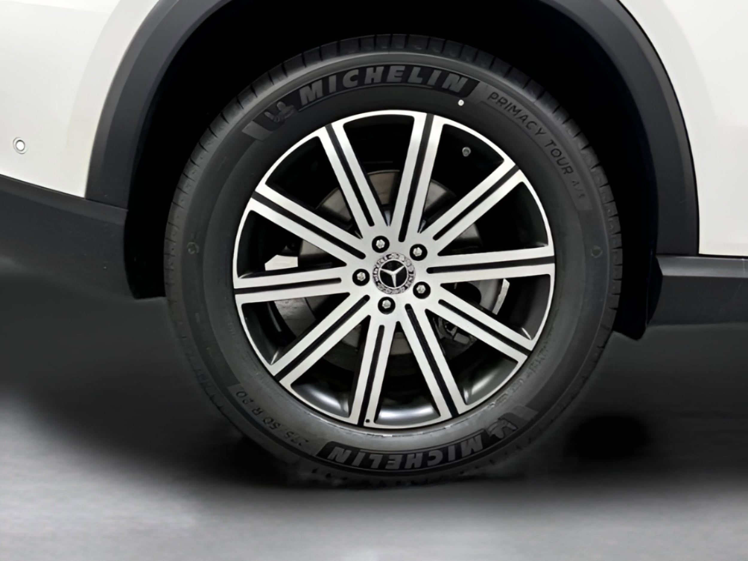 2025 Mercedes-Benz GLE GLE450 - Photo 40