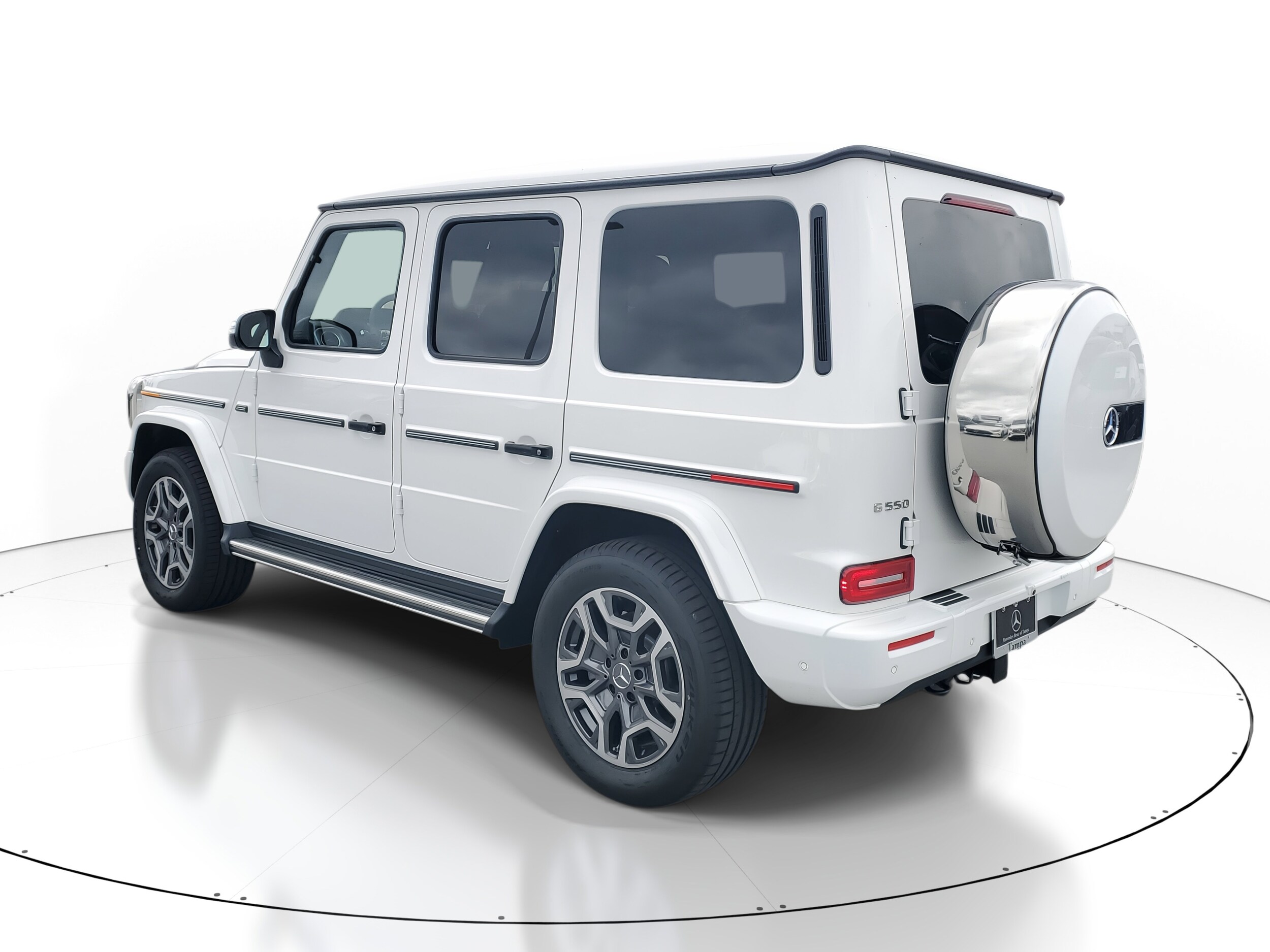 2025 Mercedes Benz G 550 photo 3