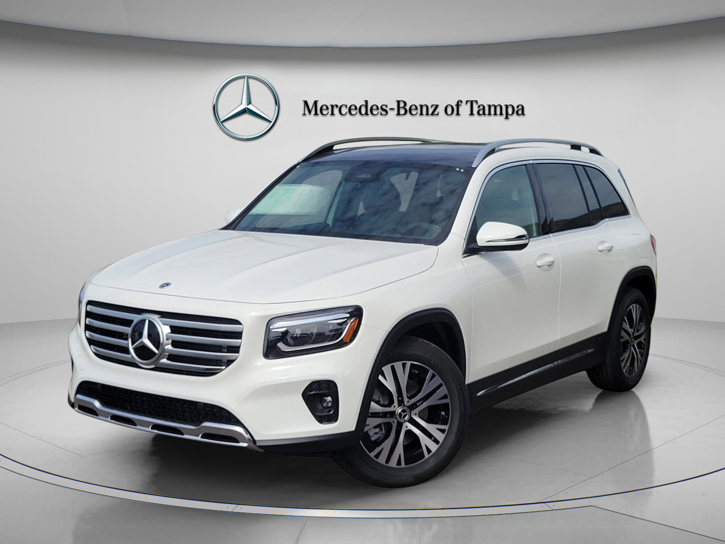 2026 Mercedes-Benz GLB GLB 250's photo