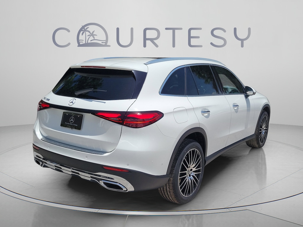 New 2026 Mercedes-Benz GLC 300 SUV