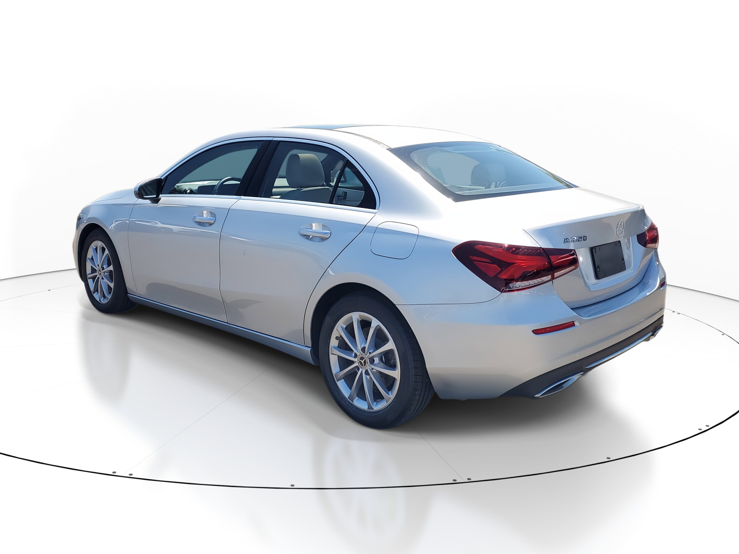 2022 Mercedes Benz A 220 photo 3