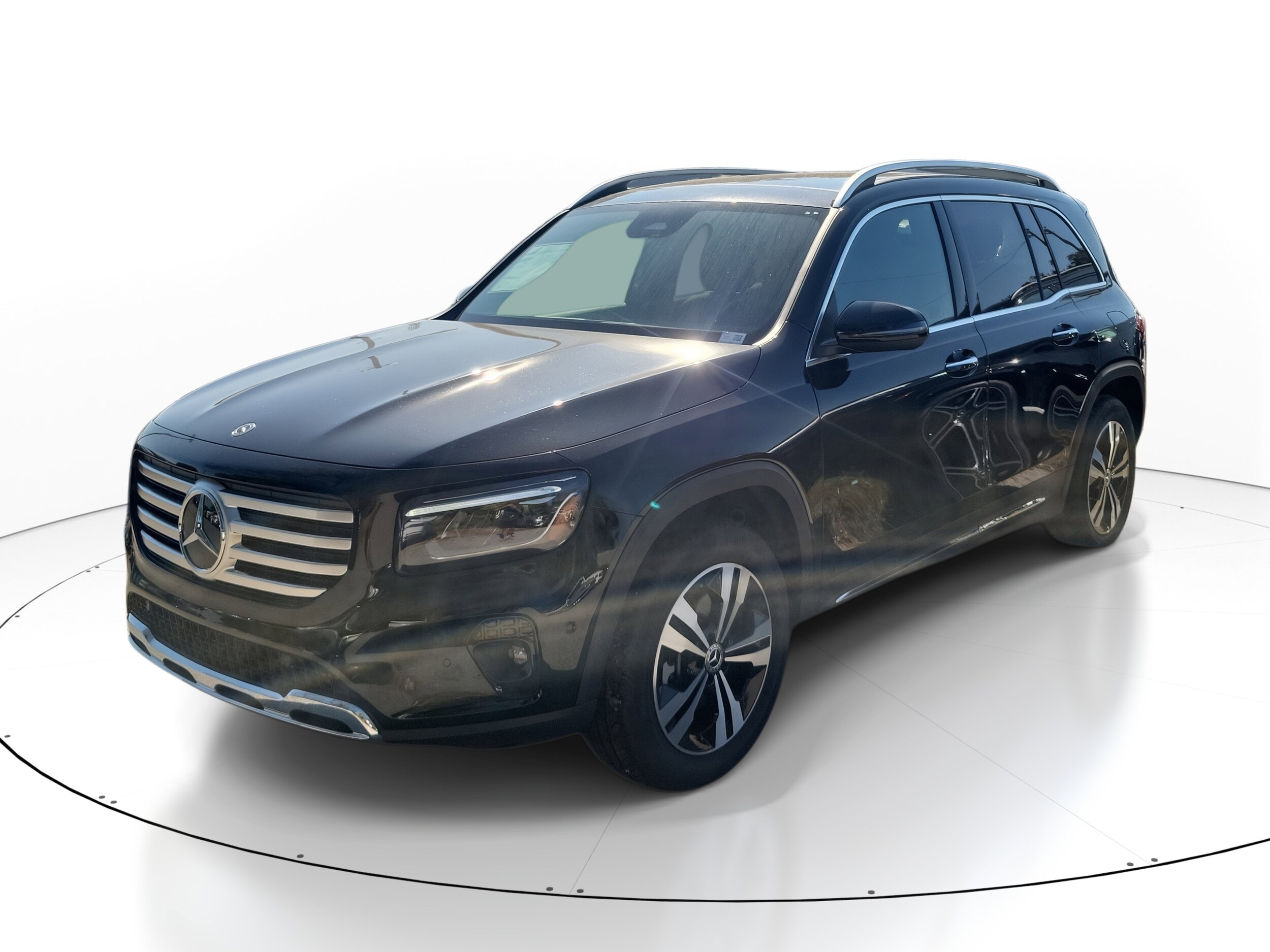 2026 Mercedes Benz GLB 250 photo 3