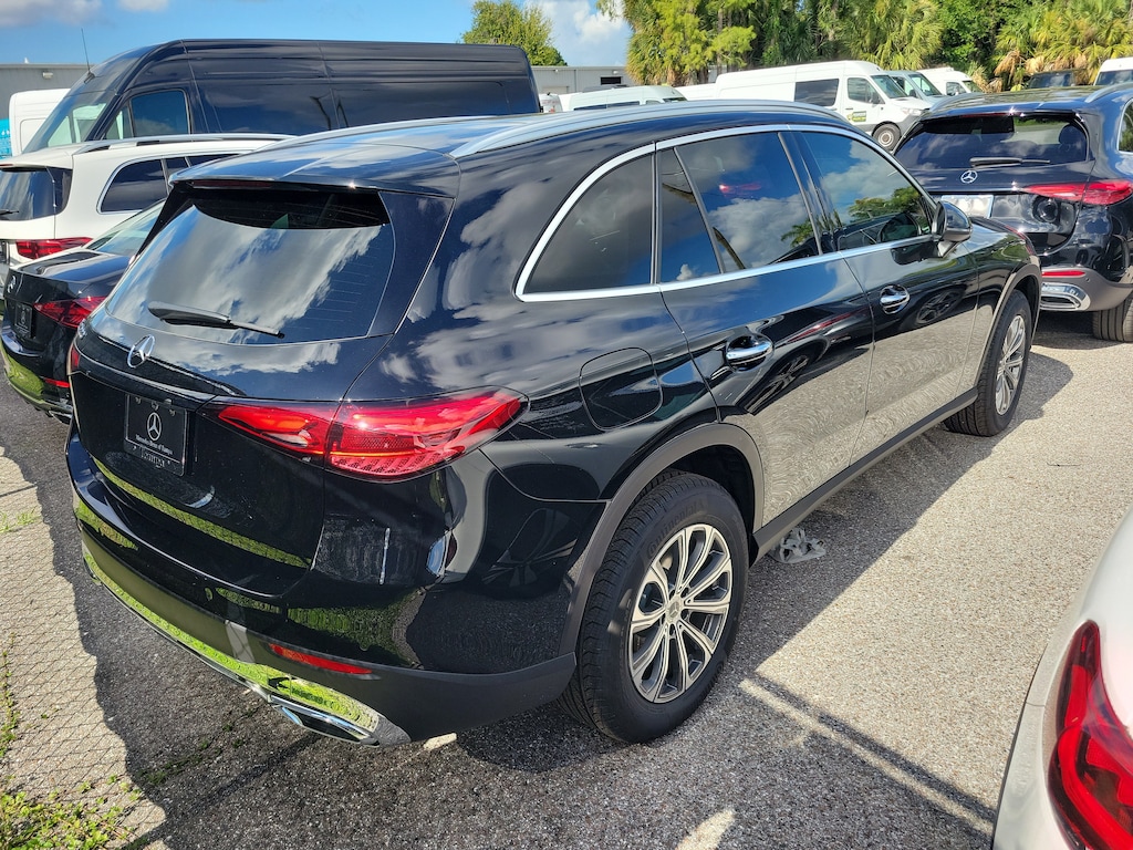 New 2026 Mercedes-Benz GLC 300 SUV