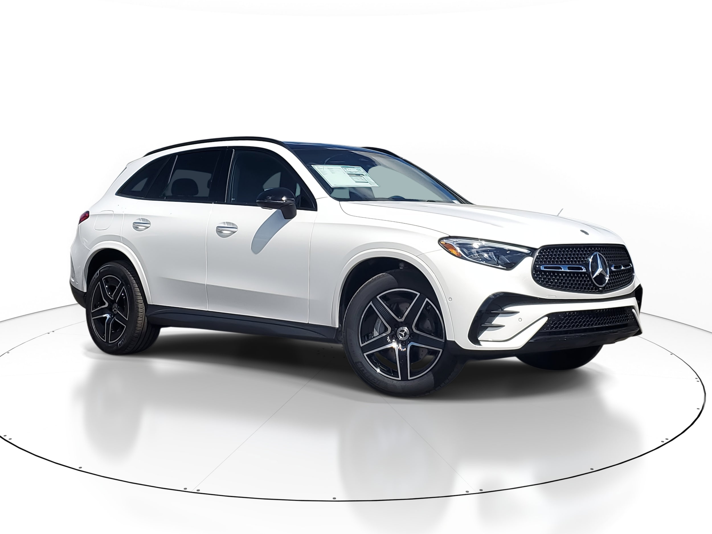 2026 Mercedes-Benz GLC Base's photo