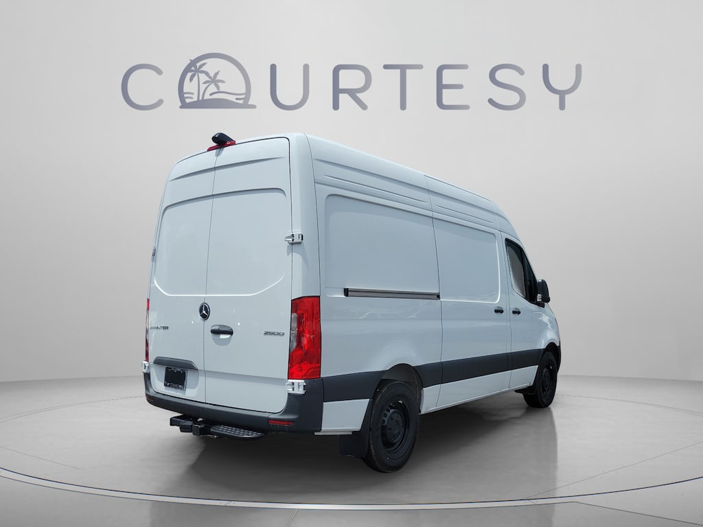 New 2025 Mercedes-Benz Sprinter 2500 Standard Roof 4-Cyl Diesel Van Cargo Van