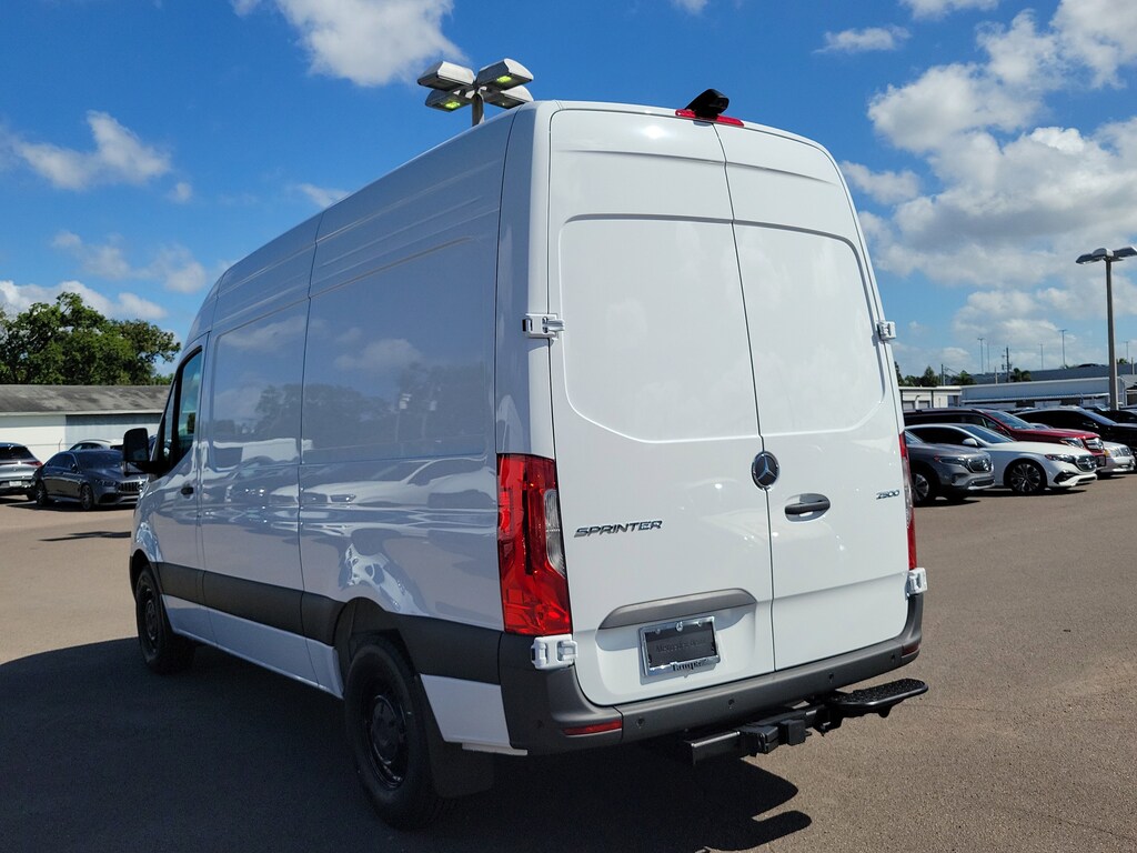 New 2026 Mercedes-Benz Sprinter 2500 Standard Roof 4-Cyl Diesel Van Cargo Van