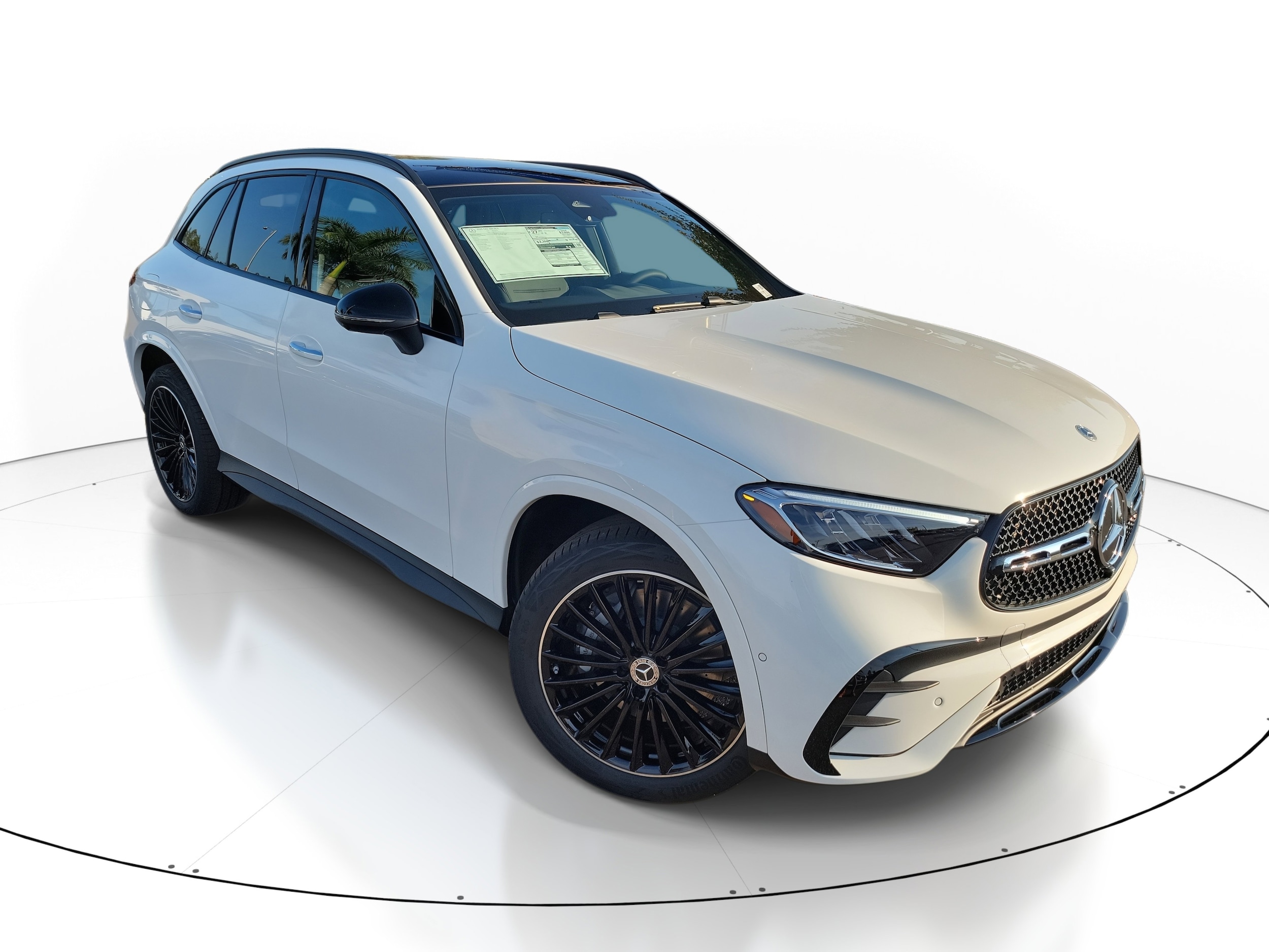 2026 Mercedes-Benz GLC Base's photo