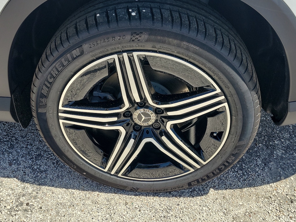 New 2027 Mercedes-Benz GLC 300 Base SUV