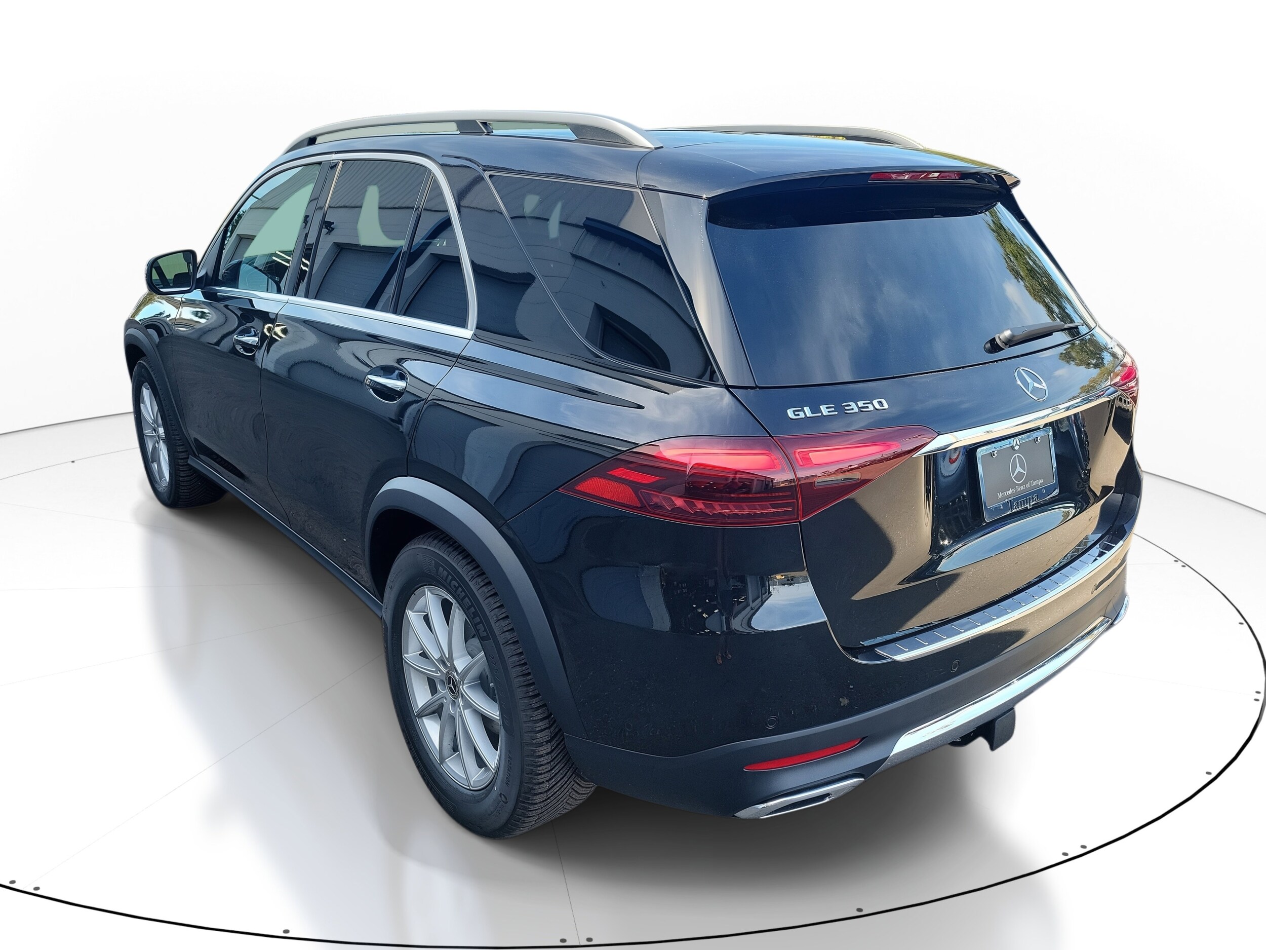 2026 Mercedes Benz GLE 350 4MATIC photo 3