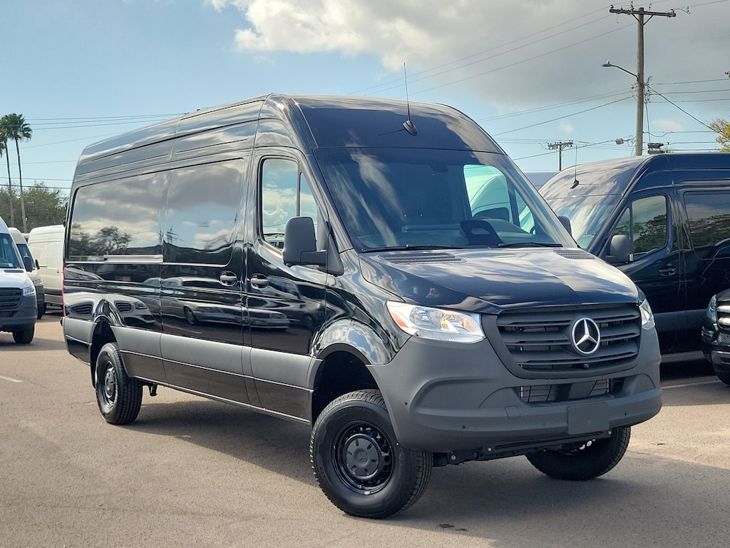 New 2025 Mercedes-Benz Sprinter 2500 High Roof 4-Cyl Diesel HO Van Cargo Van