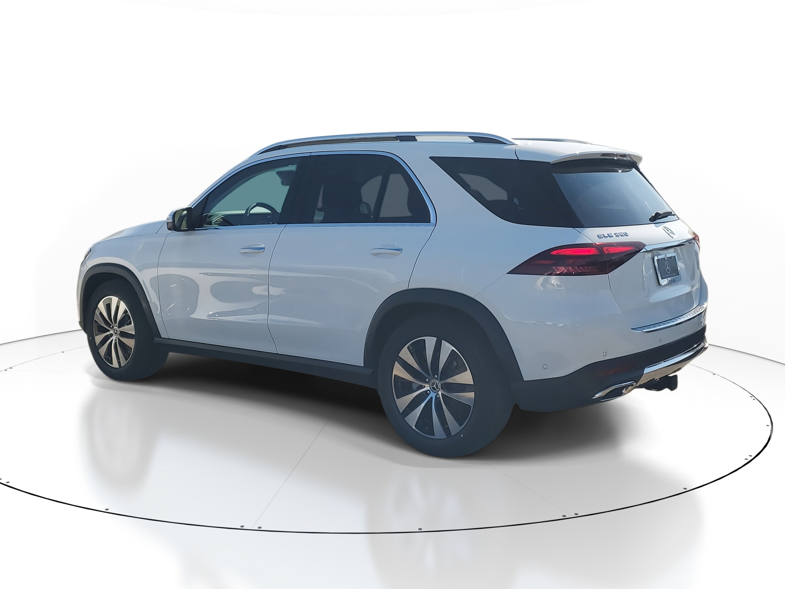 2026 Mercedes Benz GLE 350 photo 3