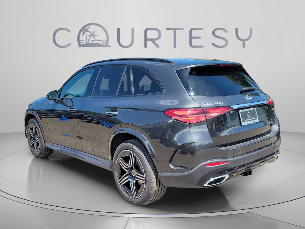 New 2026 Mercedes-Benz GLC 300 SUV