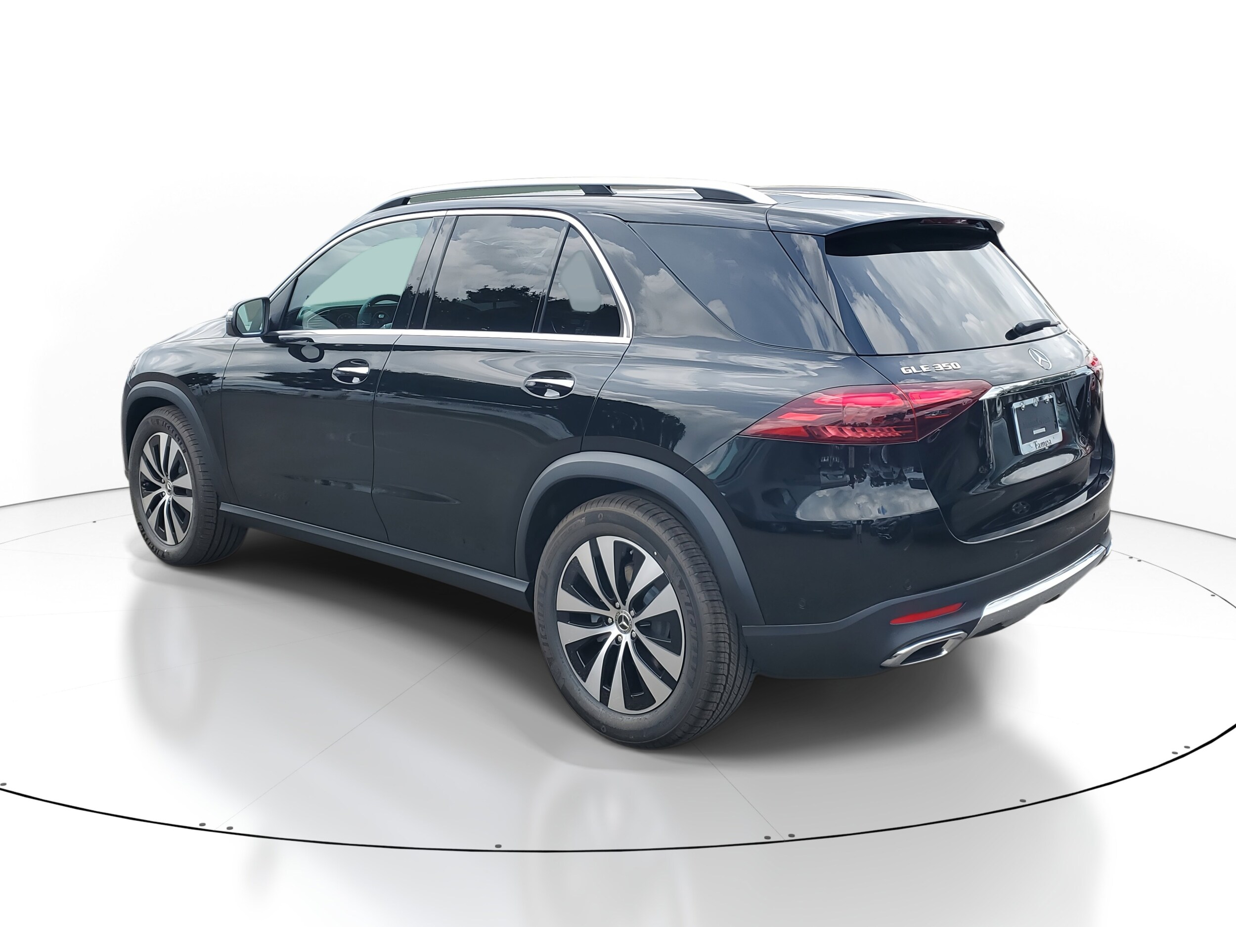 2026 Mercedes Benz GLE 350 photo 4