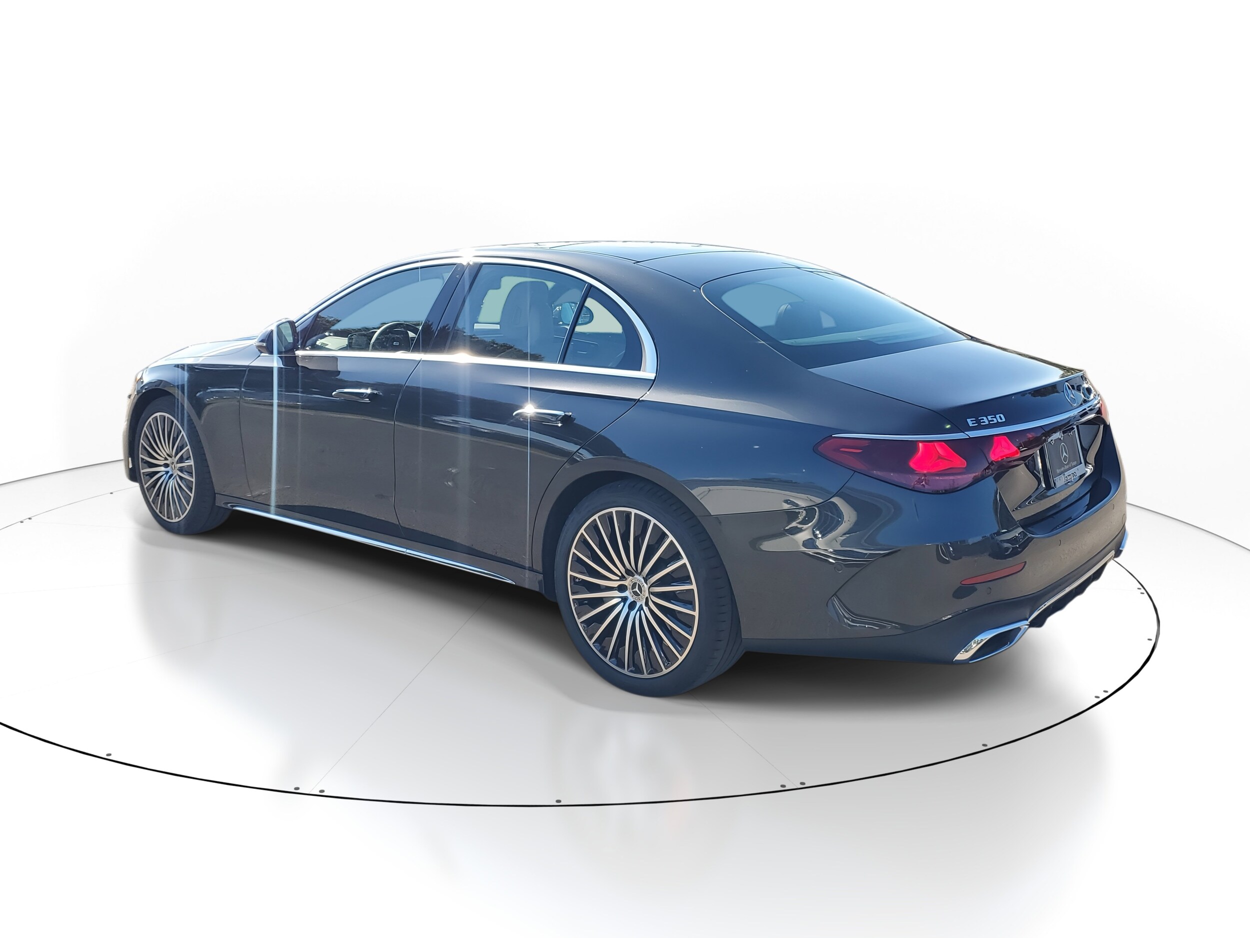 2026 Mercedes Benz E 350 Sedan photo 4