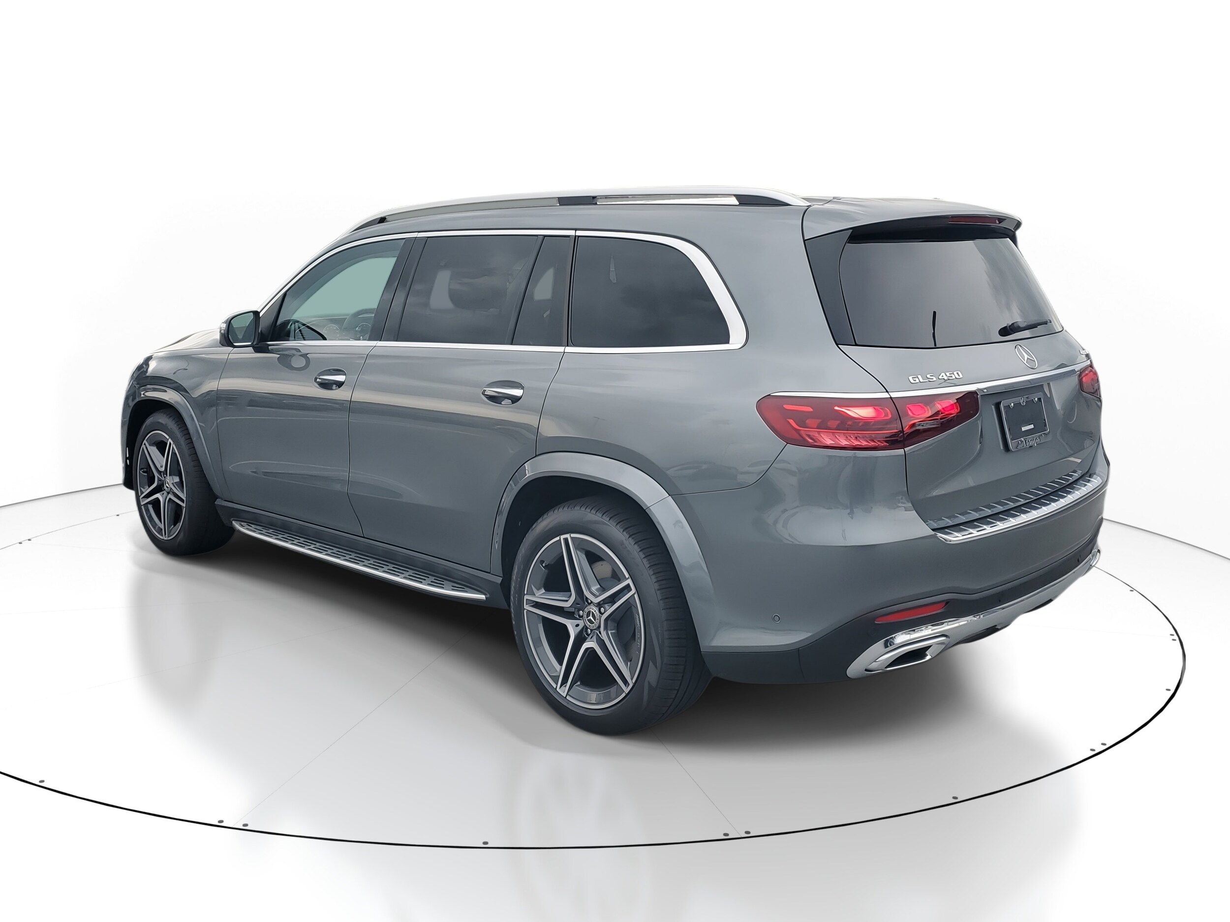 2026 Mercedes Benz GLS 450 4MATIC photo 2