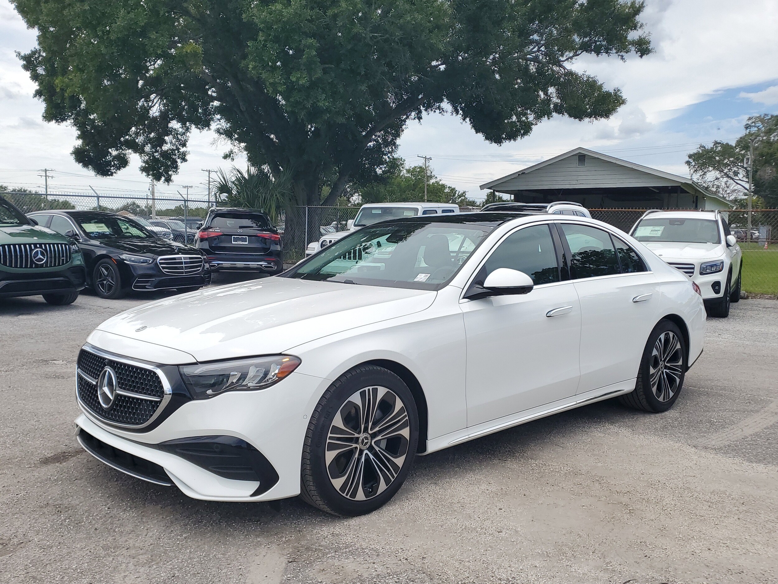 2025 Mercedes Benz E 350 photo 3