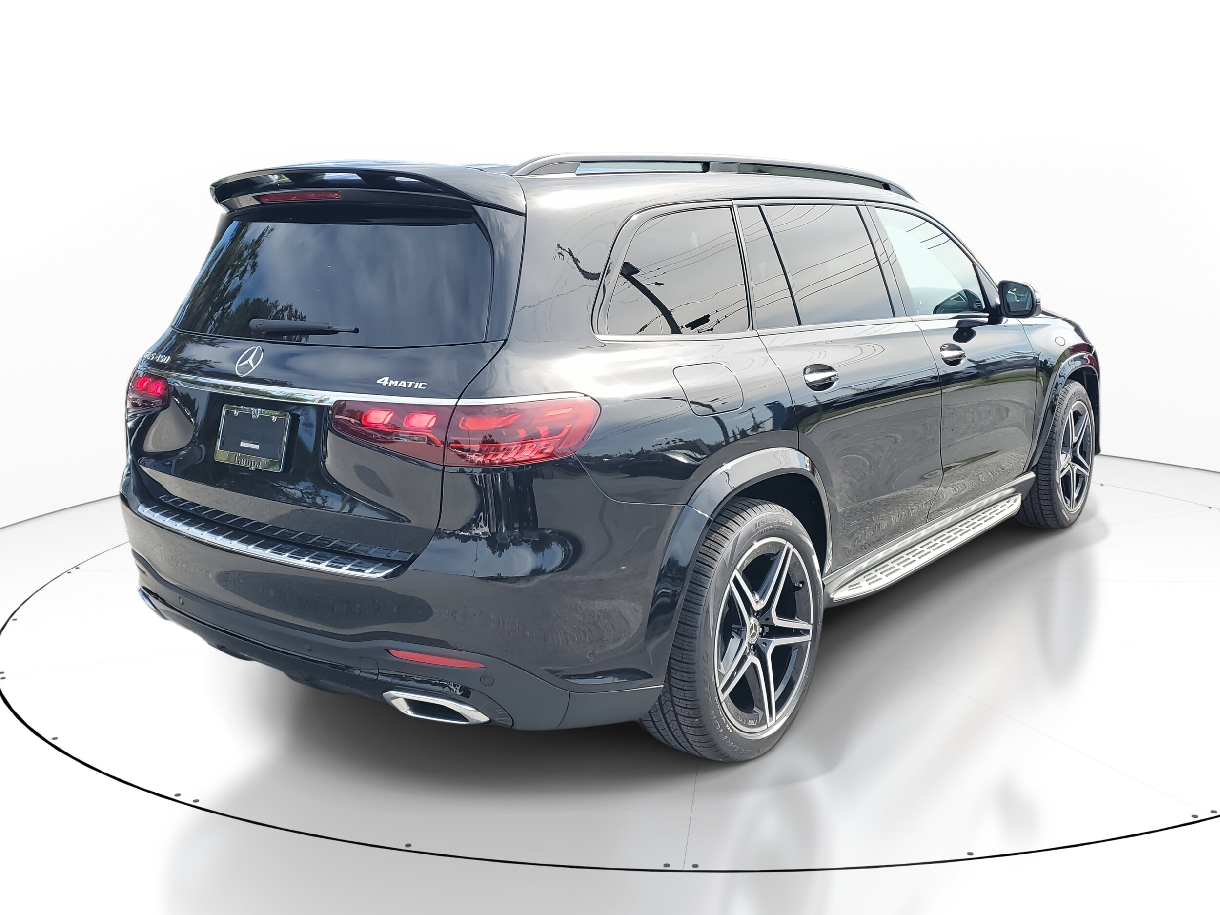2026 Mercedes Benz GLS 450 4MATIC photo 5