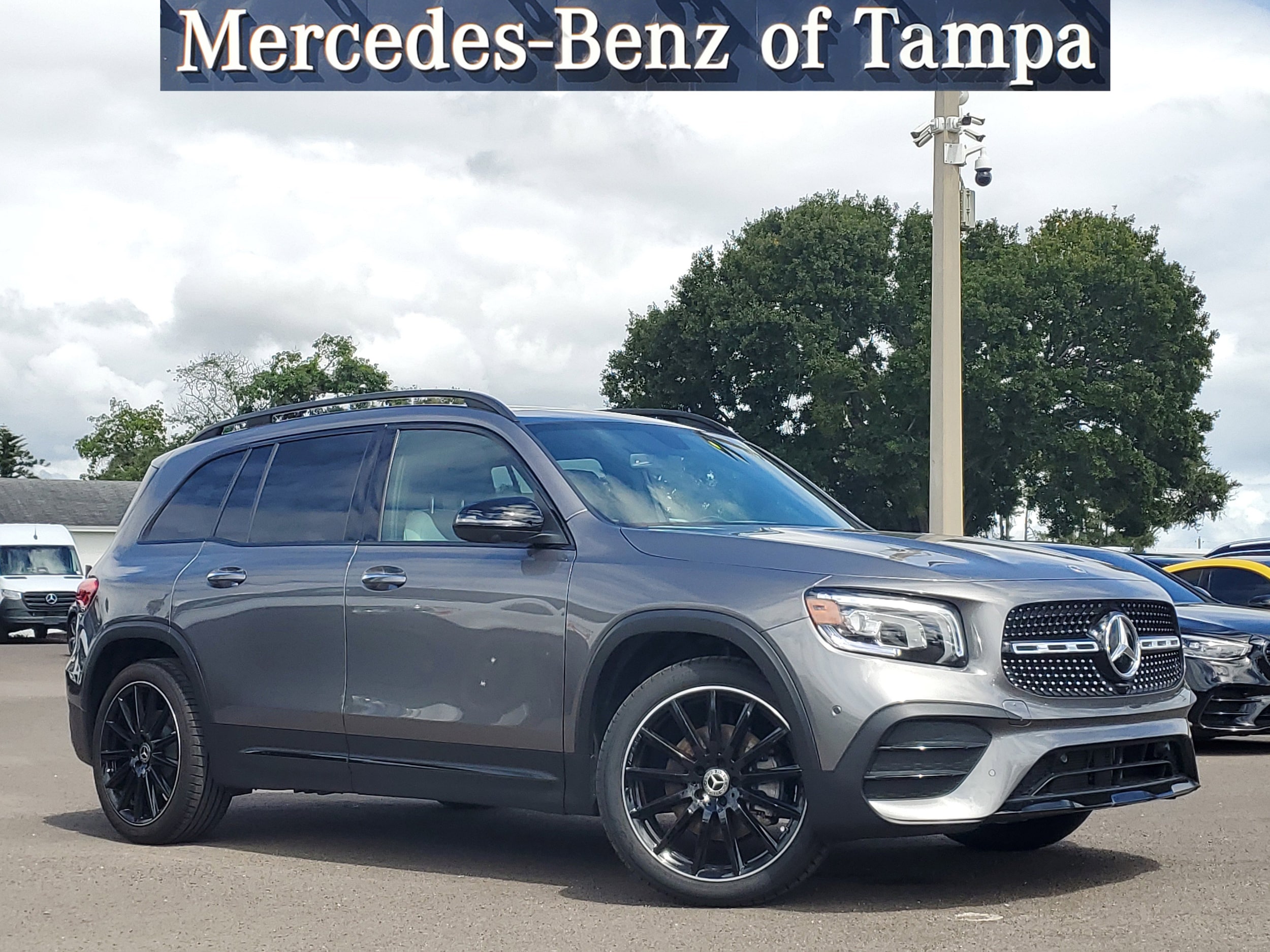 2023 Mercedes-Benz GLB Base's photo