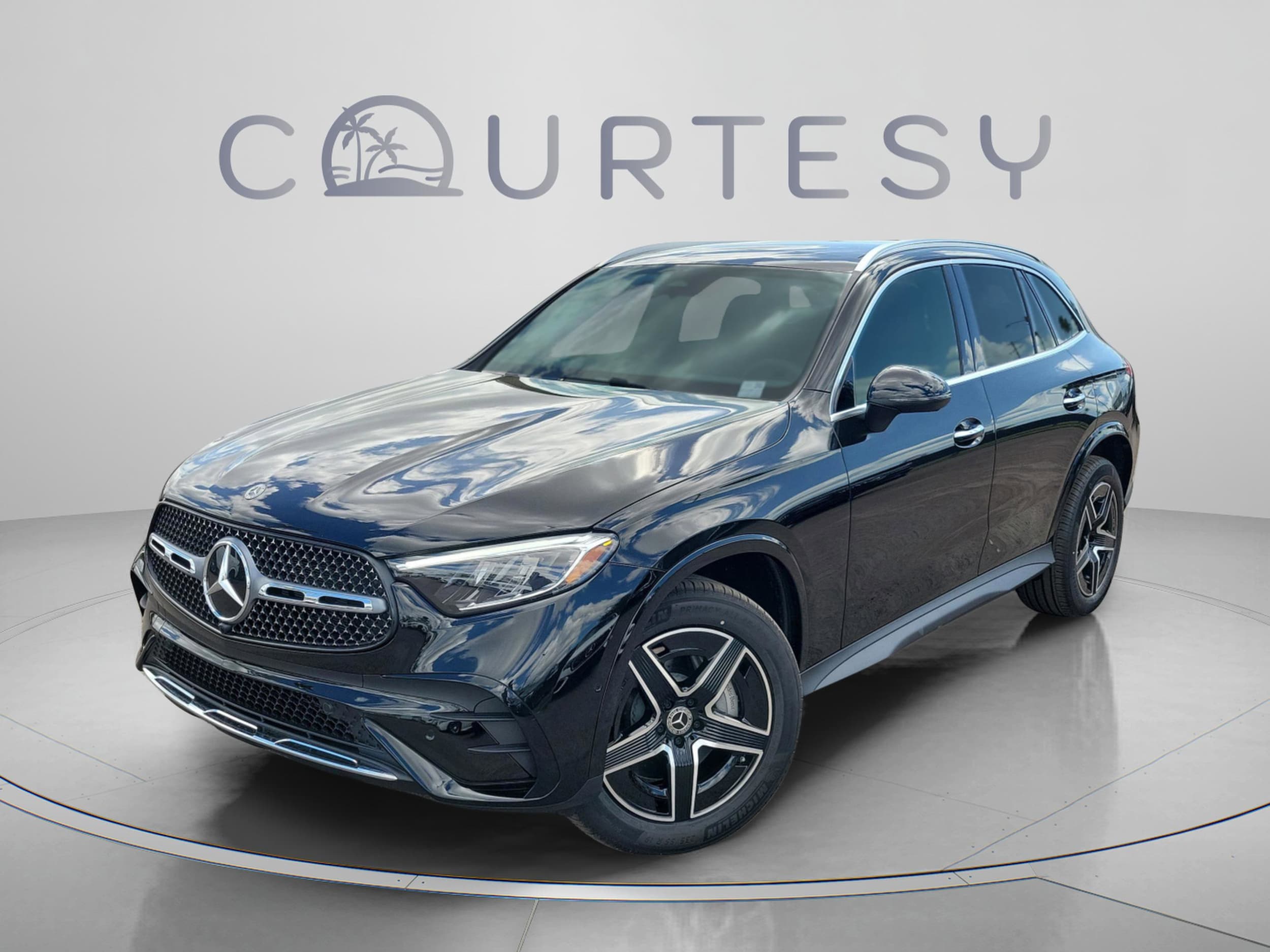 2026 Mercedes-Benz GLC GLC 300 4MATIC's photo
