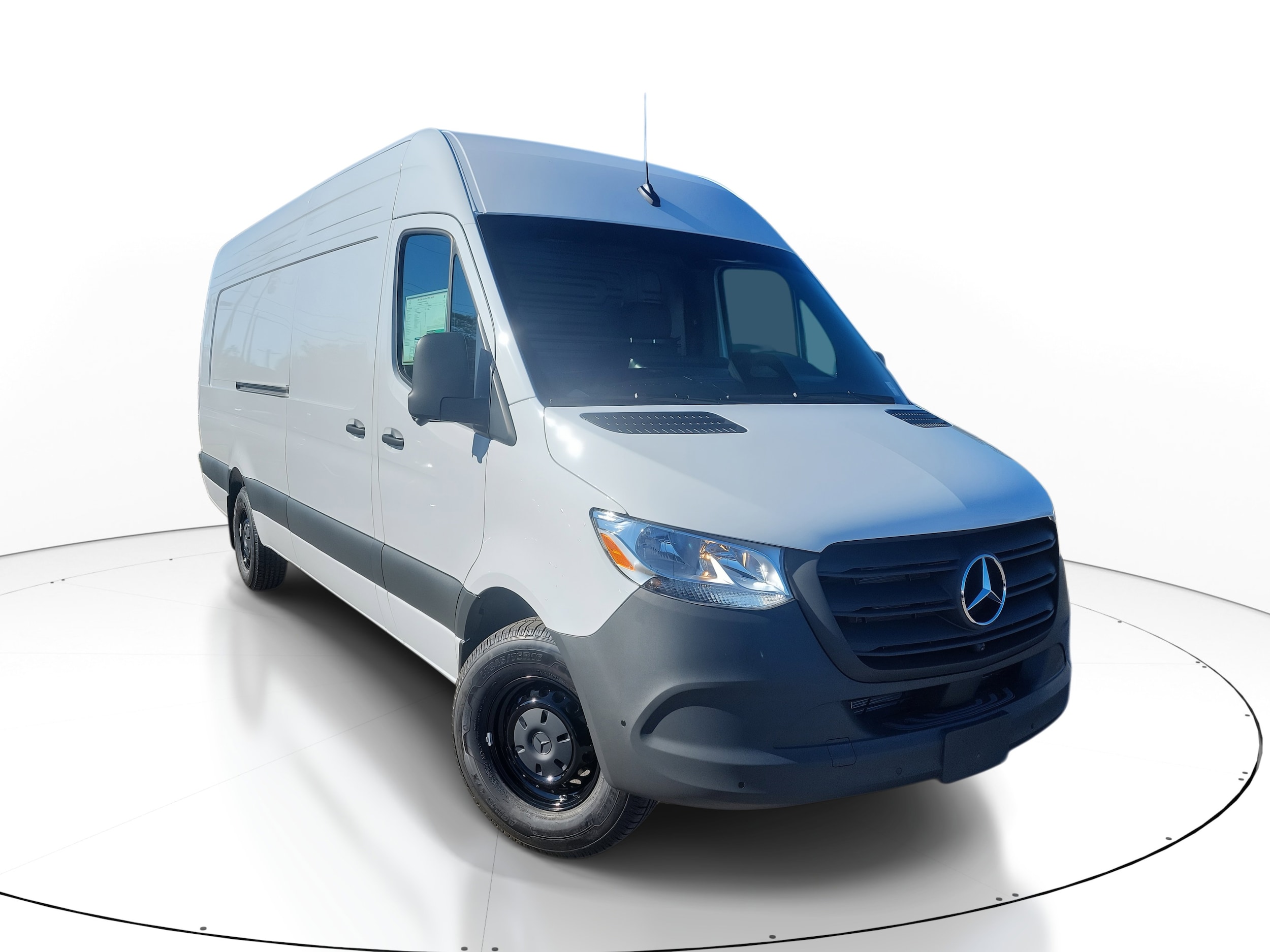 2026 Mercedes-Benz Sprinter Cargo Van Base's photo