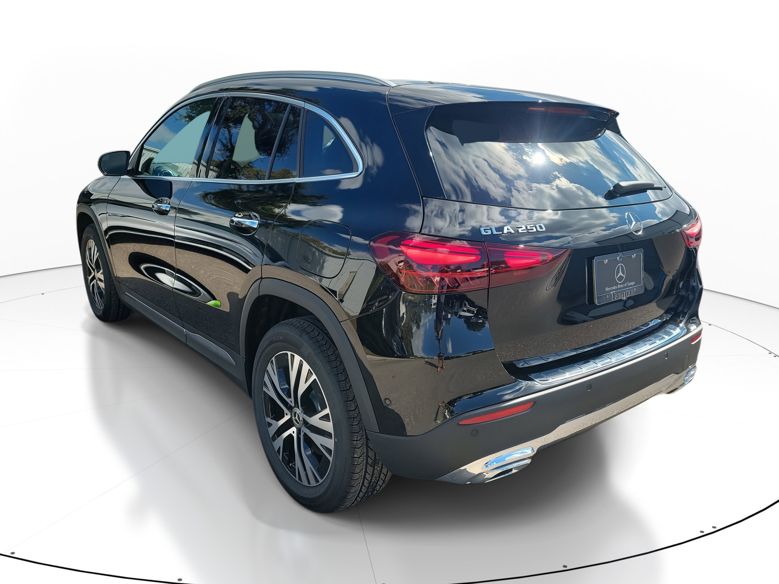 2026 Mercedes Benz GLA 250 photo 4