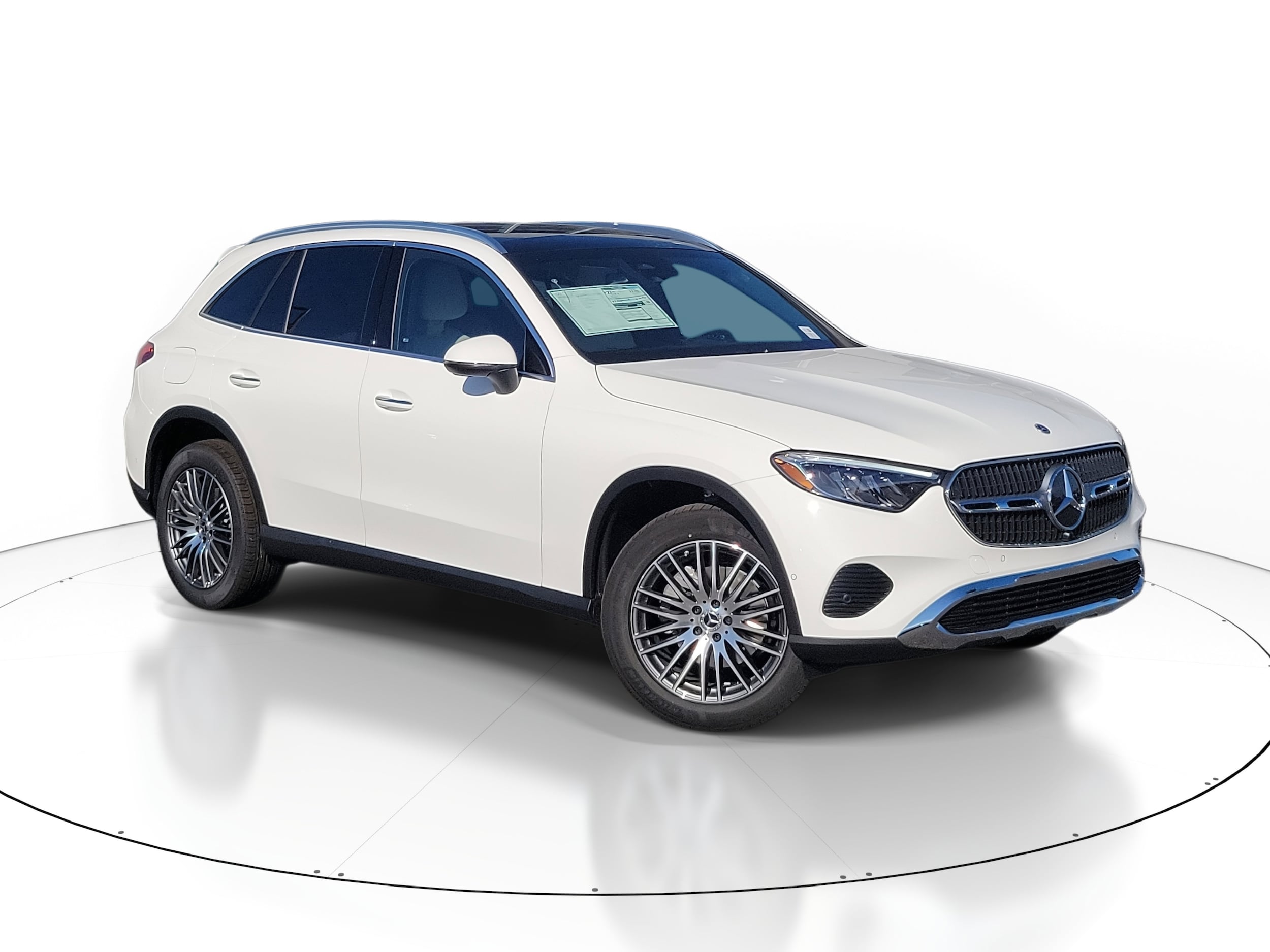 2026 Mercedes-Benz GLC Base's photo
