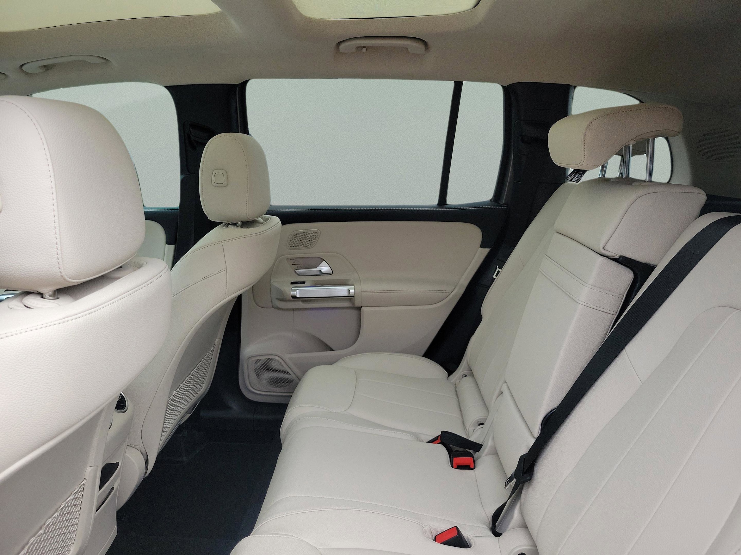2026 Mercedes-Benz GLB GLB 250 - Photo 10